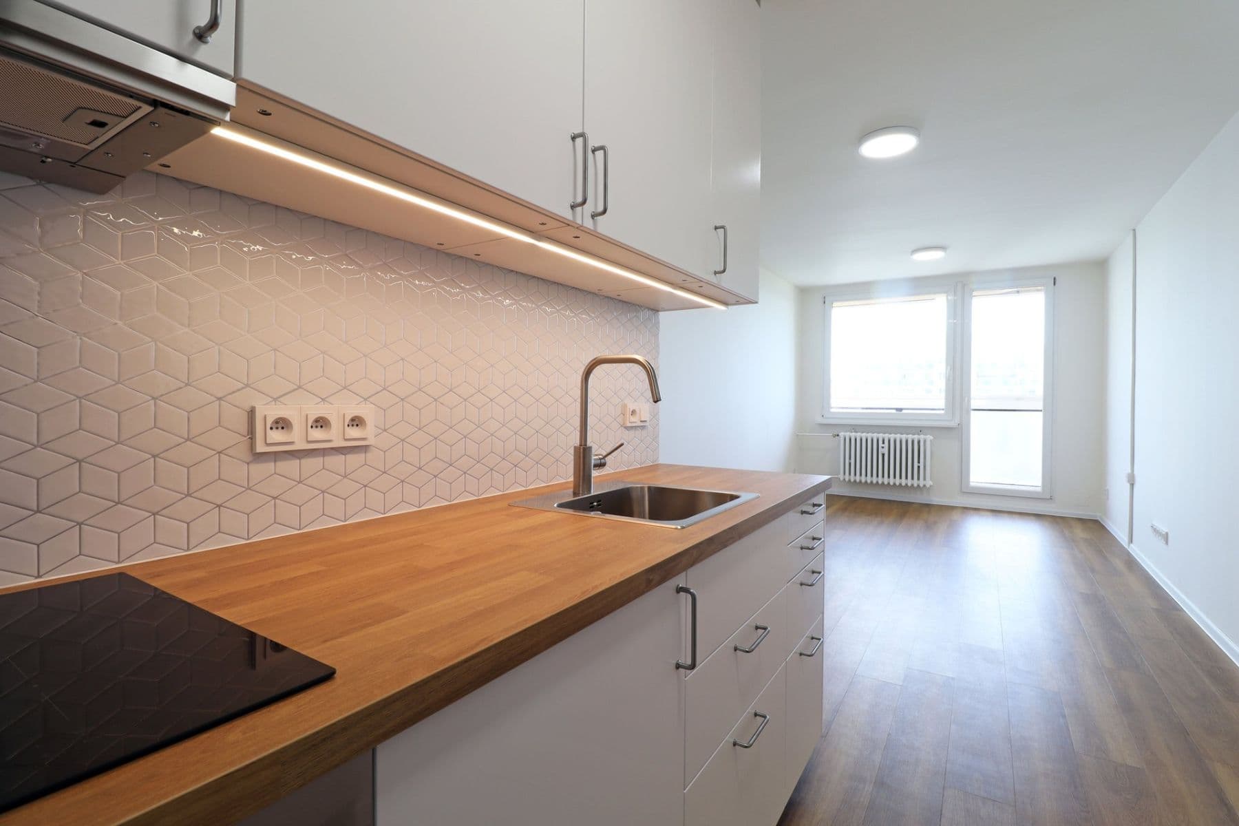 Pronájem bytu 2+kk 43 m², Modletická, Praha, Praha Pronájem bytu 2+kk 43 m², Modletická, Praha, Praha
