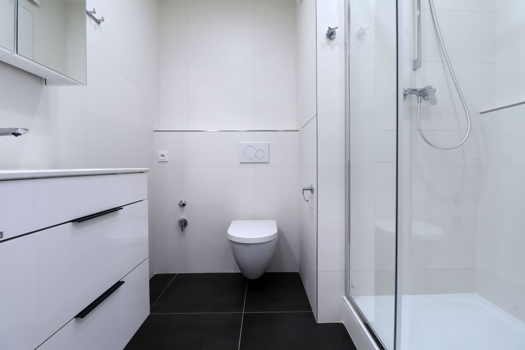 Pronájem bytu 2+kk 43 m², Modletická, Praha, Praha Pronájem bytu 2+kk 43 m², Modletická, Praha, Praha