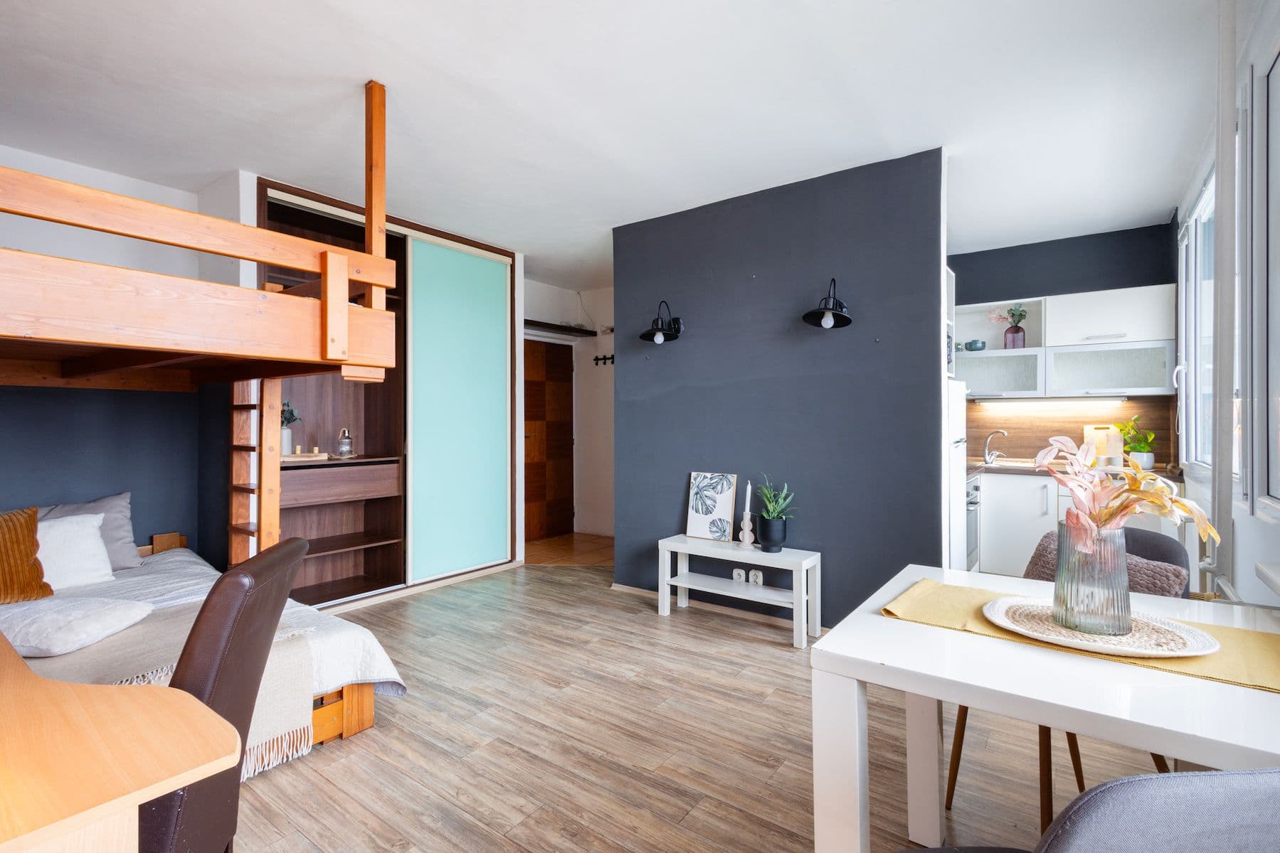 Prodej bytu 1+kk 34 m², Čs. legií, Rakovník, Středočeský kraj Prodej bytu 1+kk 34 m², Čs. legií, Rakovník, Středočeský kraj