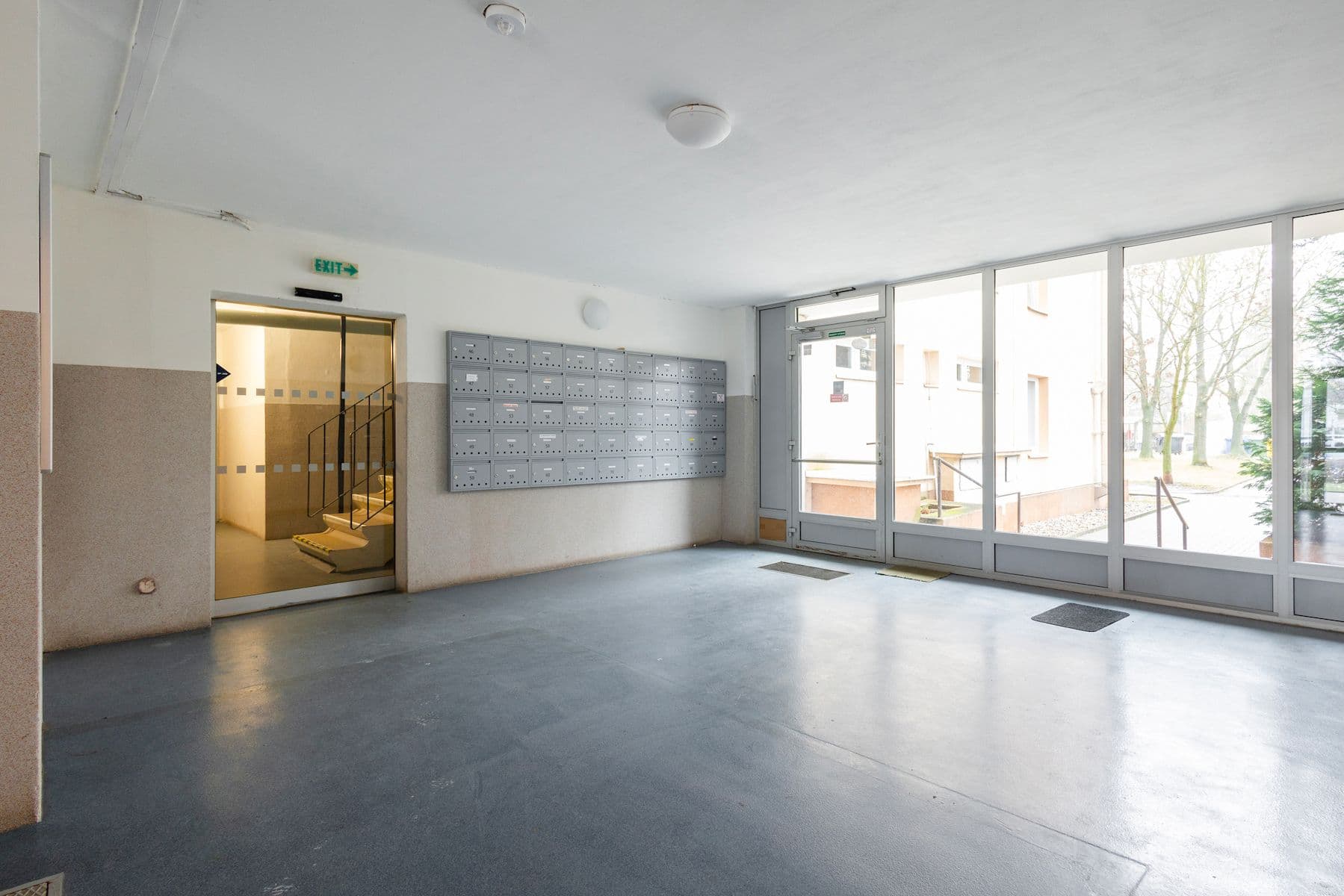 Prodej bytu 1+kk 34 m², Čs. legií, Rakovník, Středočeský kraj Prodej bytu 1+kk 34 m², Čs. legií, Rakovník, Středočeský kraj