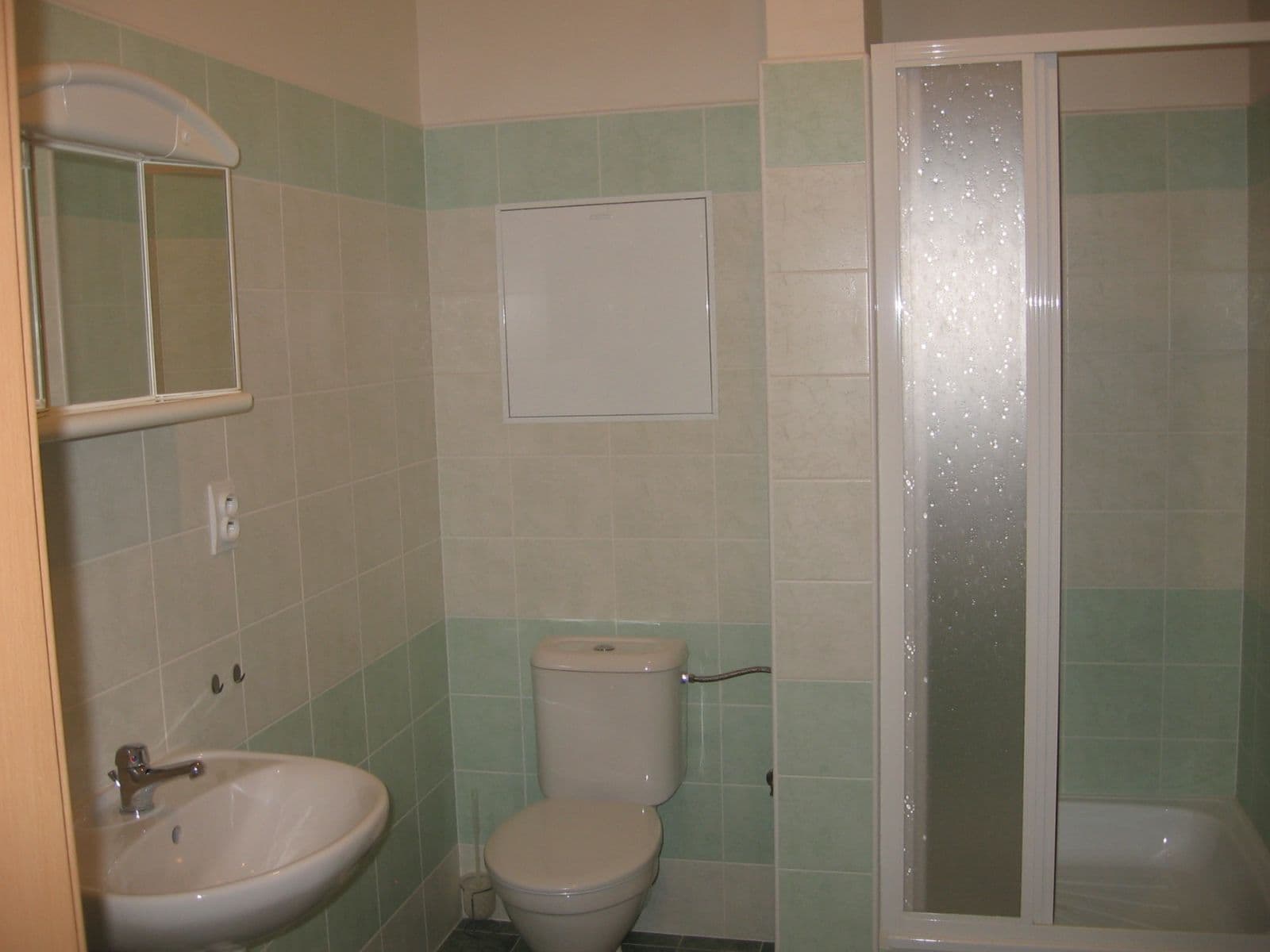 Pronájem bytu 1+kk 44 m², Jozefa Gabčíka, Pardubice, Pardubický kraj Pronájem bytu 1+kk 44 m², Jozefa Gabčíka, Pardubice, Pardubický kraj