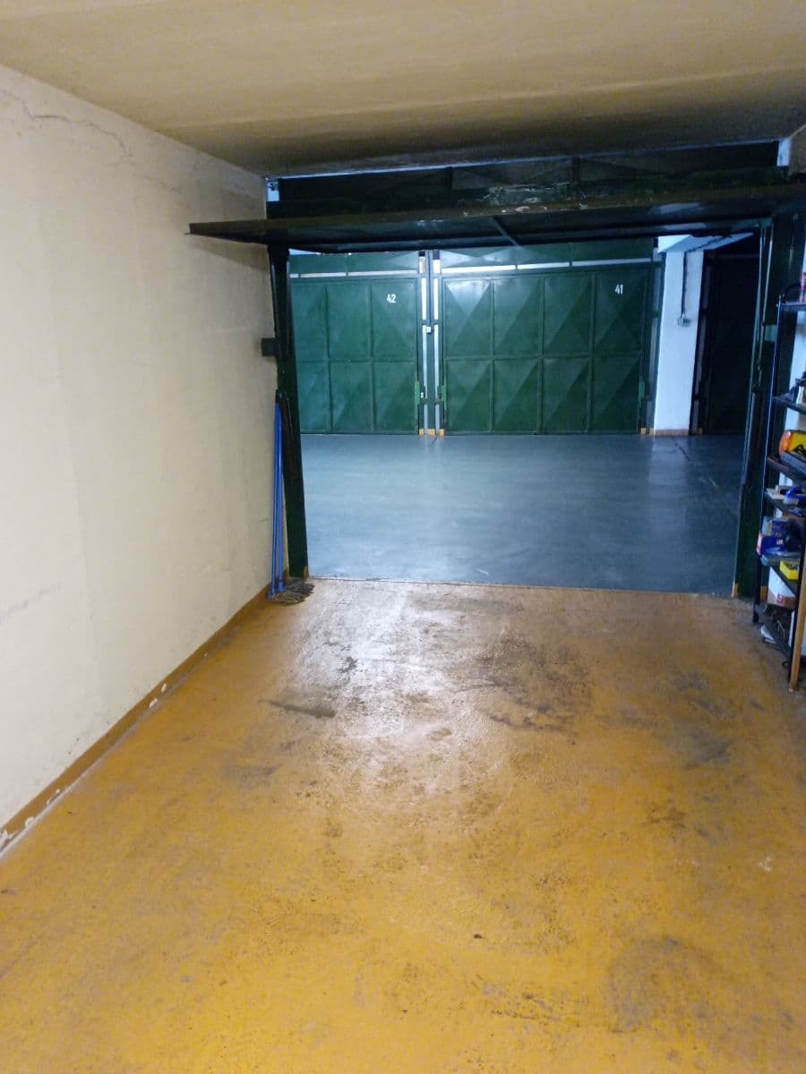 Prodej garáže 18 m², Pavlíkova, Praha, Praha Prodej garáže 18 m², Pavlíkova, Praha, Praha