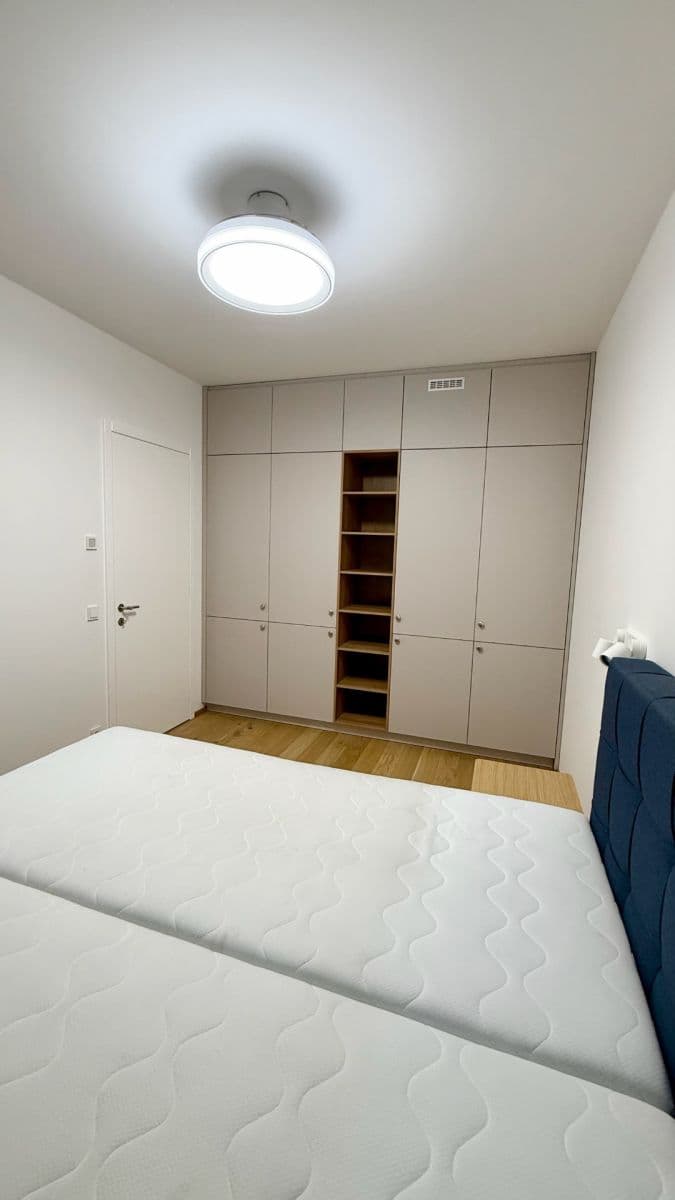 Pronájem bytu 2+kk 58 m², Vítězné náměstí, Praha, Praha Pronájem bytu 2+kk 58 m², Vítězné náměstí, Praha, Praha