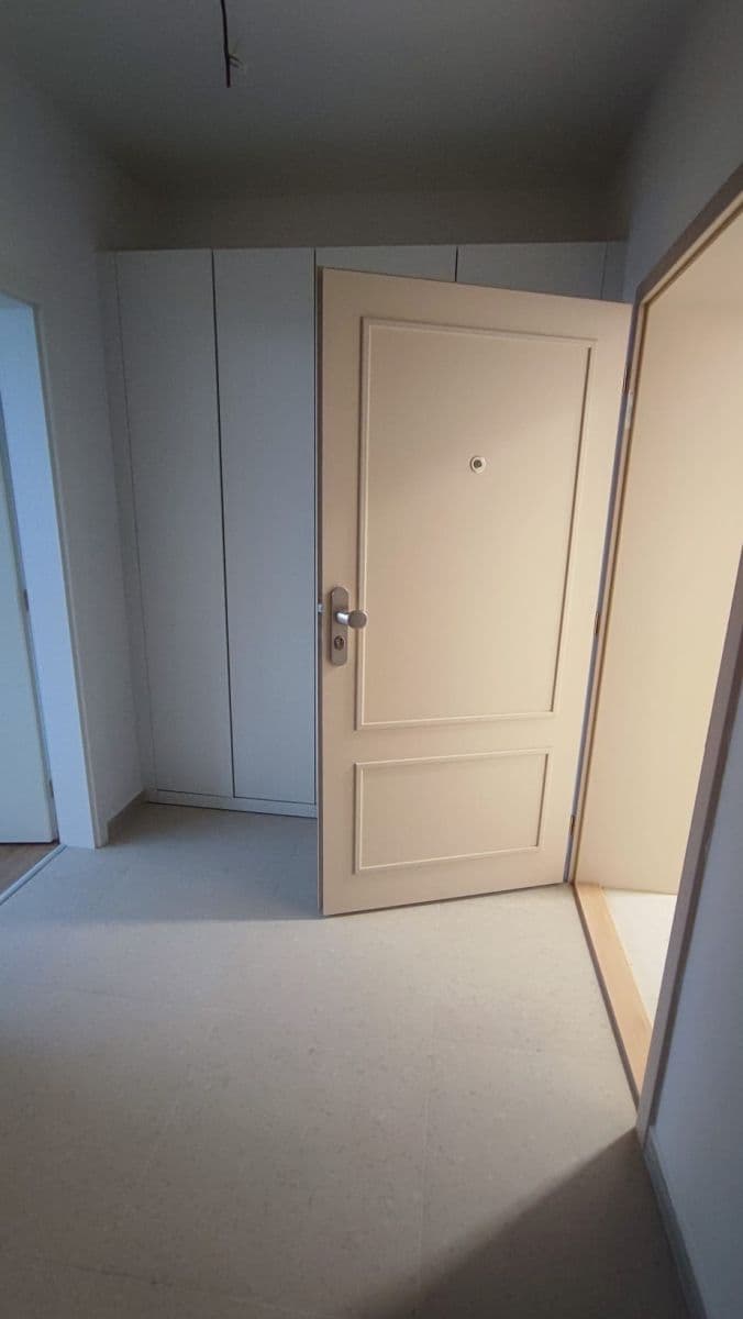 Pronájem bytu 1+kk 41 m², Kardinála Berana, Plzeň, Plzeňský kraj Pronájem bytu 1+kk 41 m², Kardinála Berana, Plzeň, Plzeňský kraj