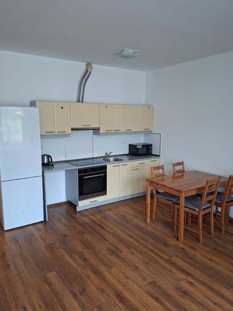 Pronájem bytu 3+kk 72 m², Křižíkova, Praha, Praha Pronájem bytu 3+kk 72 m², Křižíkova, Praha, Praha