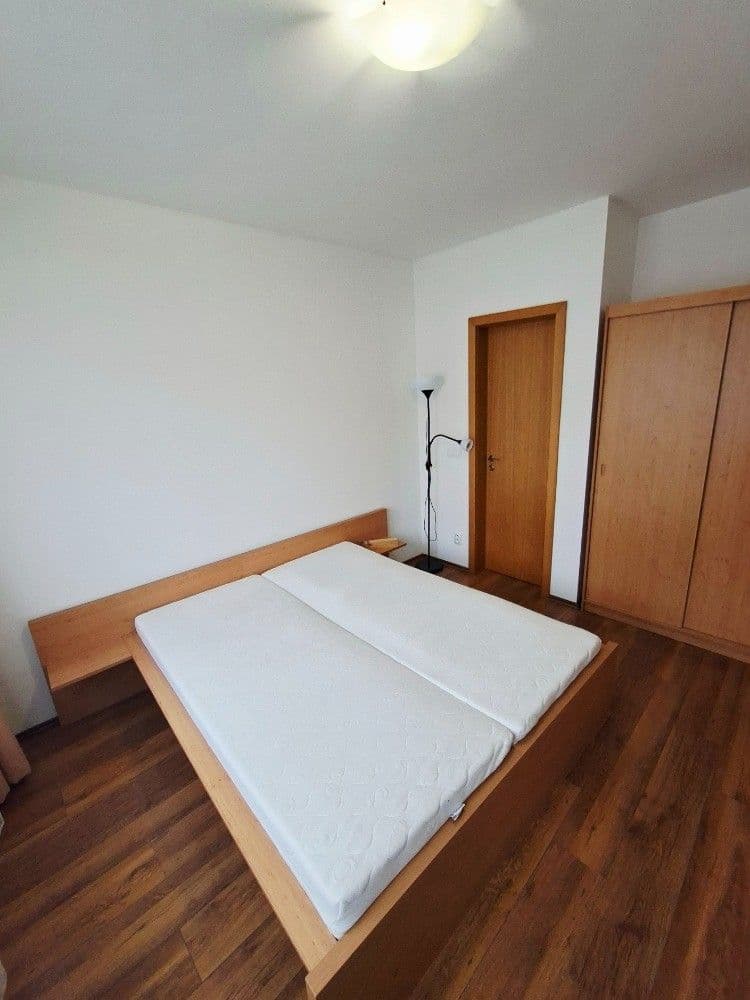 Pronájem bytu 3+kk 72 m², Křižíkova, Praha, Praha Pronájem bytu 3+kk 72 m², Křižíkova, Praha, Praha