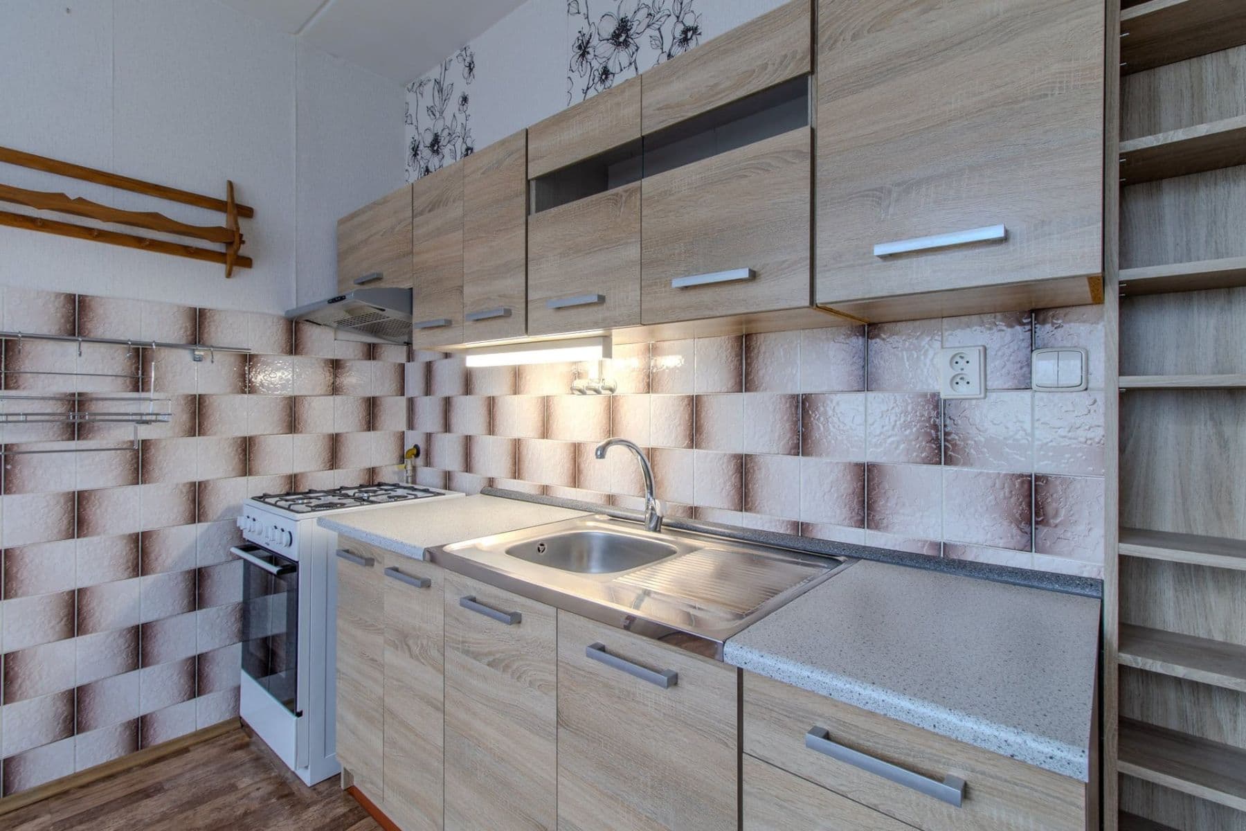 Pronájem bytu 4+1 82 m², Rabštejnská, Plzeň, Plzeňský kraj Pronájem bytu 4+1 82 m², Rabštejnská, Plzeň, Plzeňský kraj