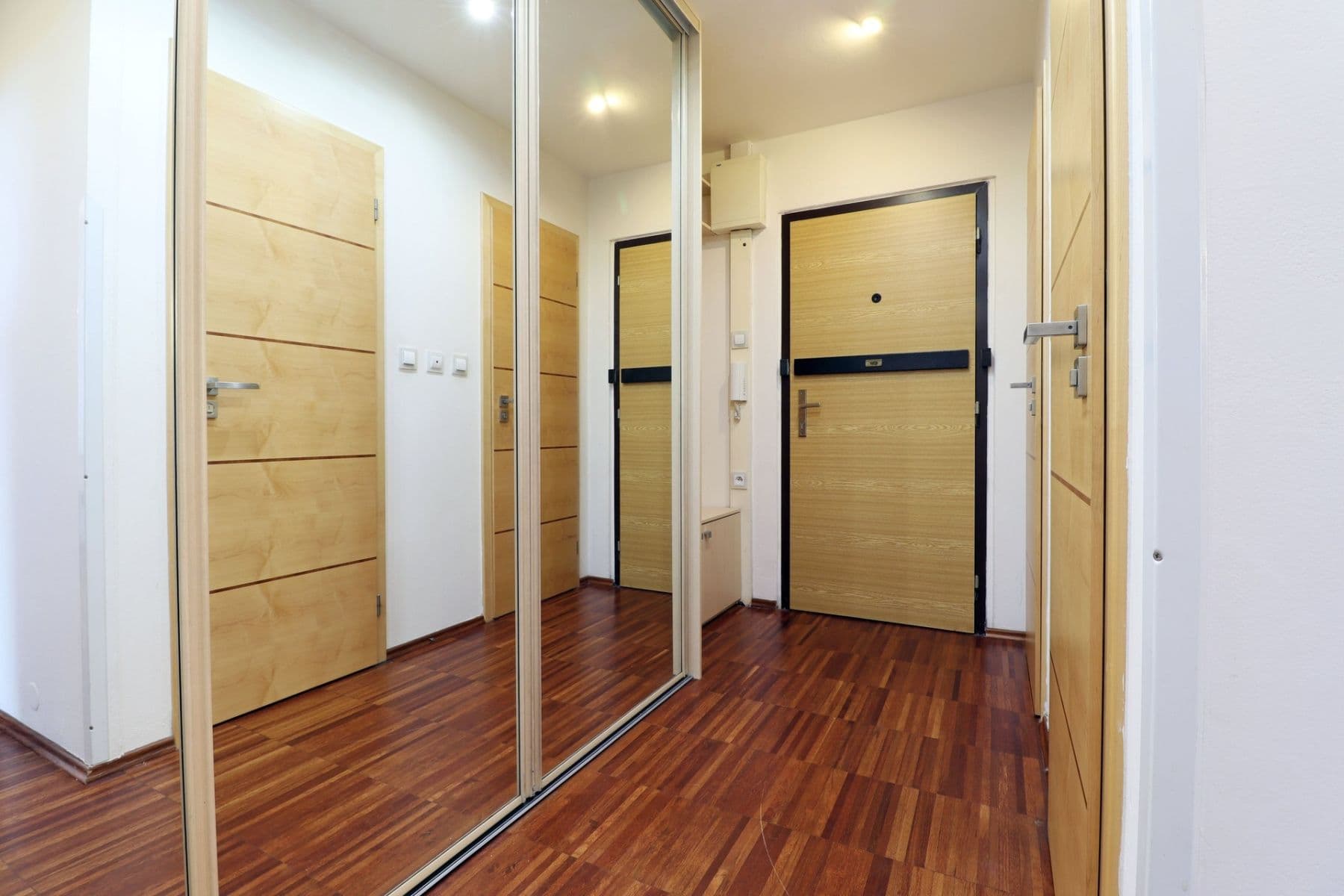 Pronájem bytu 2+kk 45 m², Za dvorem, Praha, Praha Pronájem bytu 2+kk 45 m², Za dvorem, Praha, Praha