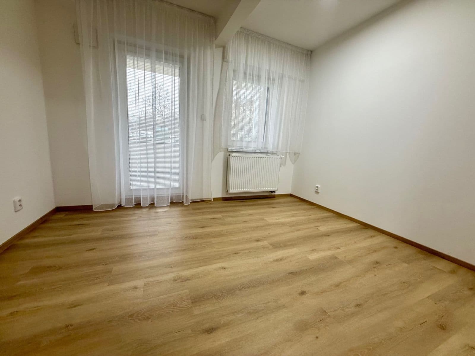 Pronájem bytu 2+kk 63 m², Mochovská, Praha, Praha Pronájem bytu 2+kk 63 m², Mochovská, Praha, Praha