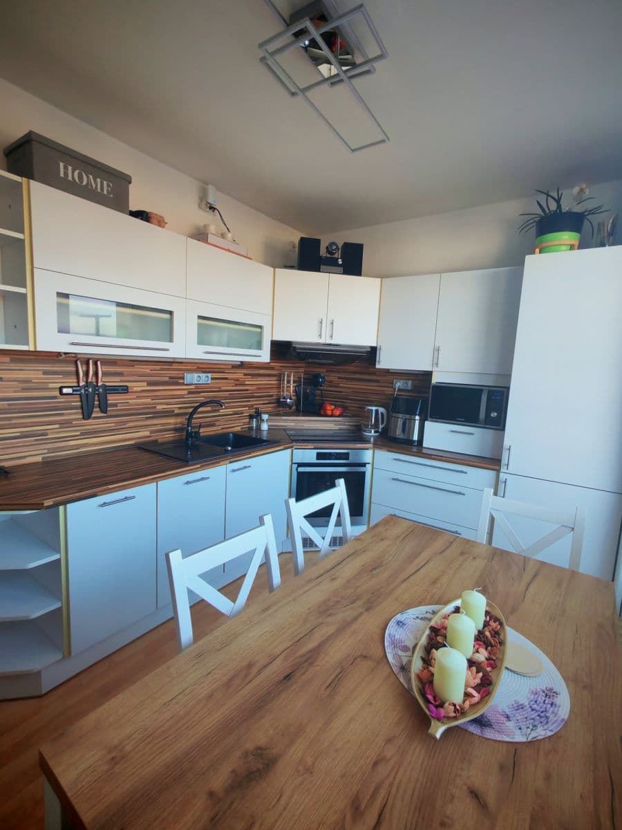 Prodej bytu 3+1 63 m², J. A. Komenského, Milevsko, Jihočeský kraj Prodej bytu 3+1 63 m², J. A. Komenského, Milevsko, Jihočeský kraj