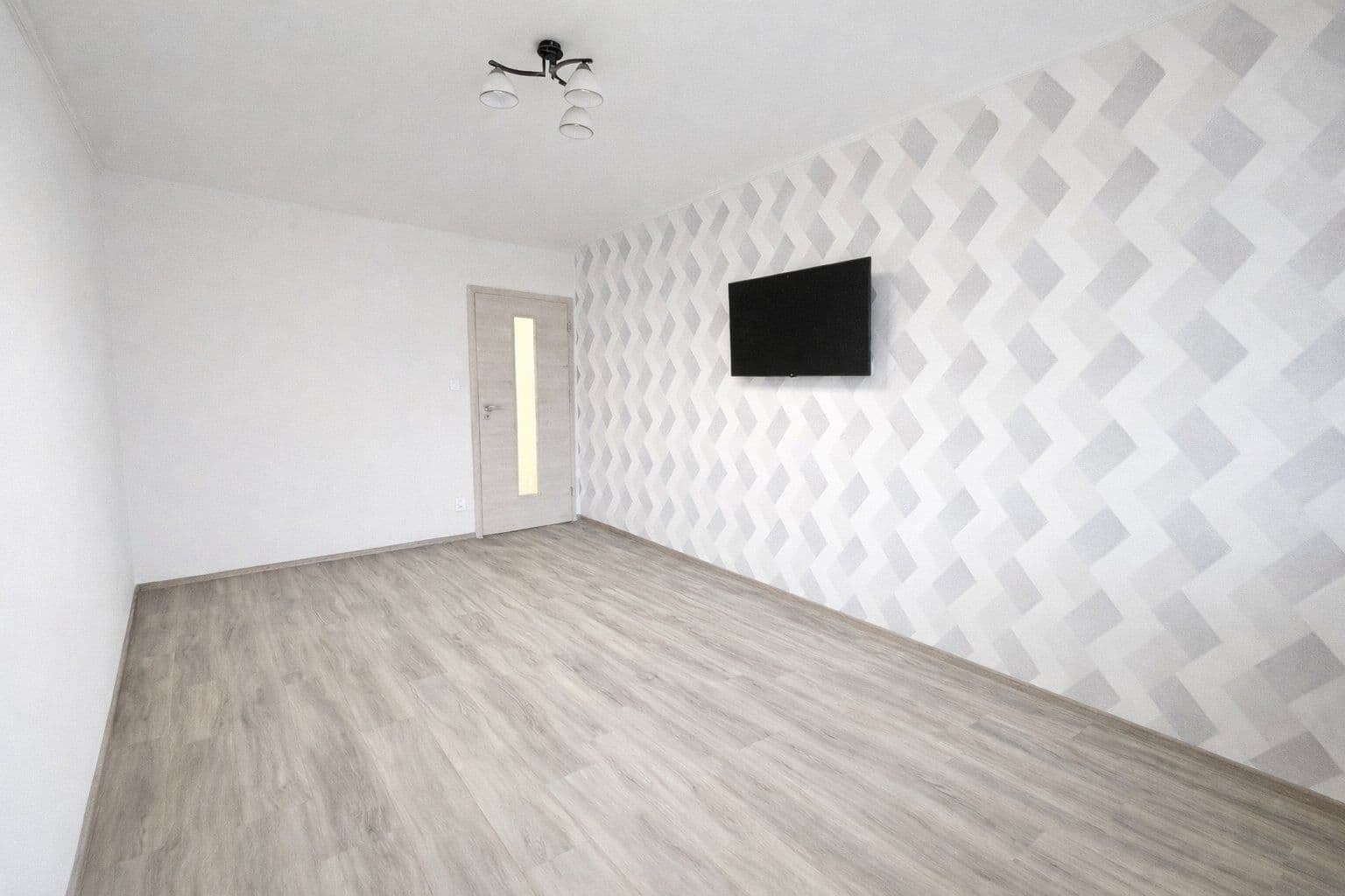 Pronájem bytu 2+kk 55 m², Jaroslava Holečka, Kladno, Středočeský kraj Pronájem bytu 2+kk 55 m², Jaroslava Holečka, Kladno, Středočeský kraj