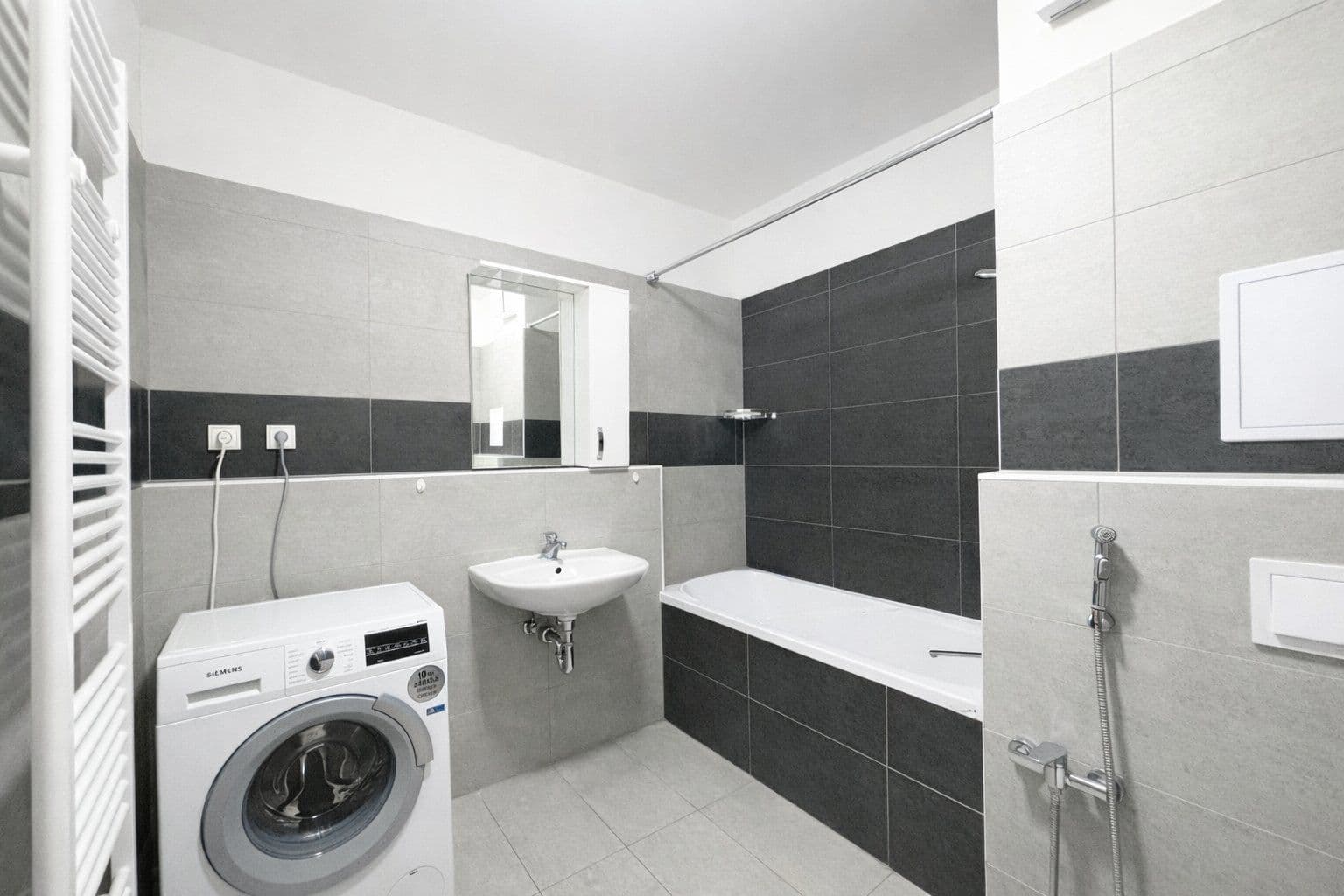 Pronájem bytu 2+kk 55 m², Jaroslava Holečka, Kladno, Středočeský kraj Pronájem bytu 2+kk 55 m², Jaroslava Holečka, Kladno, Středočeský kraj