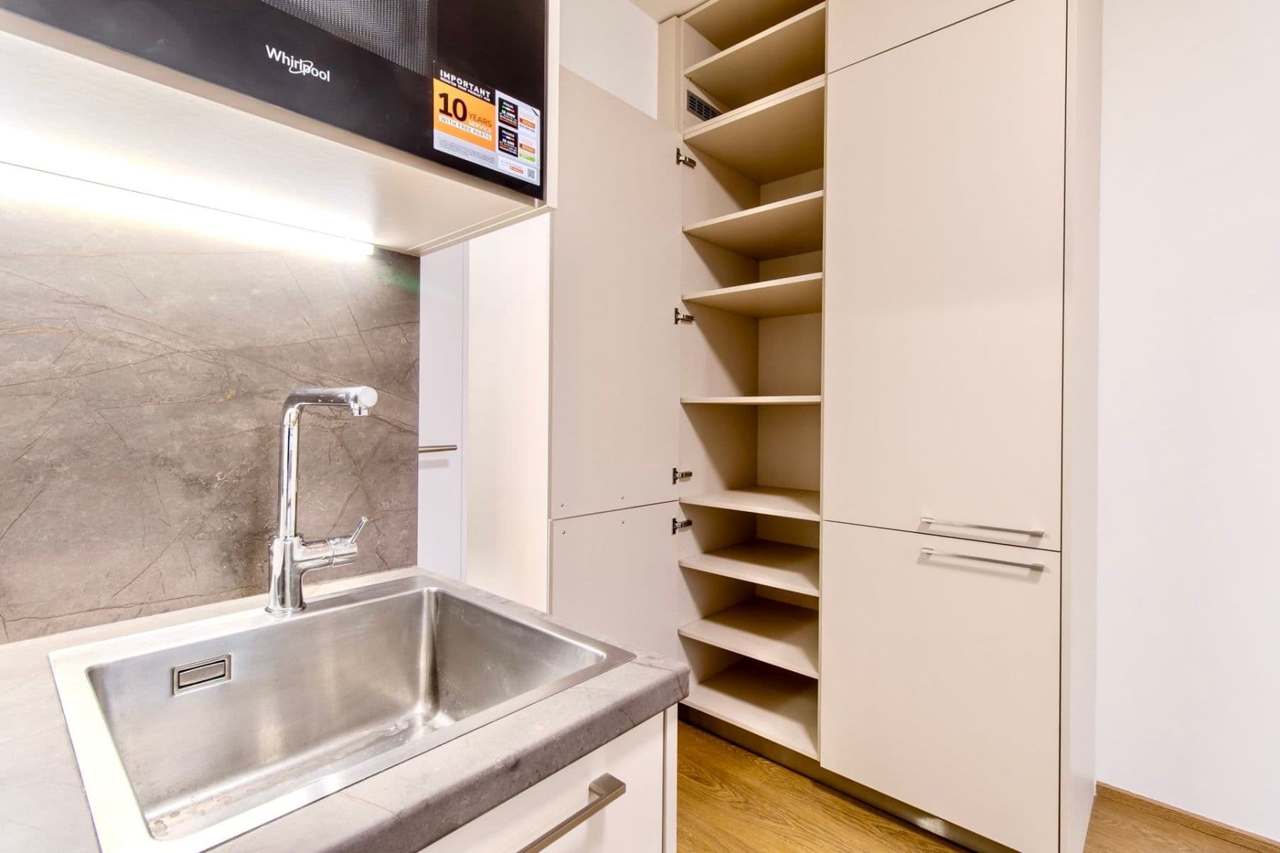 Pronájem bytu 1+kk 32 m², Poděbradská, Praha, Praha Pronájem bytu 1+kk 32 m², Poděbradská, Praha, Praha