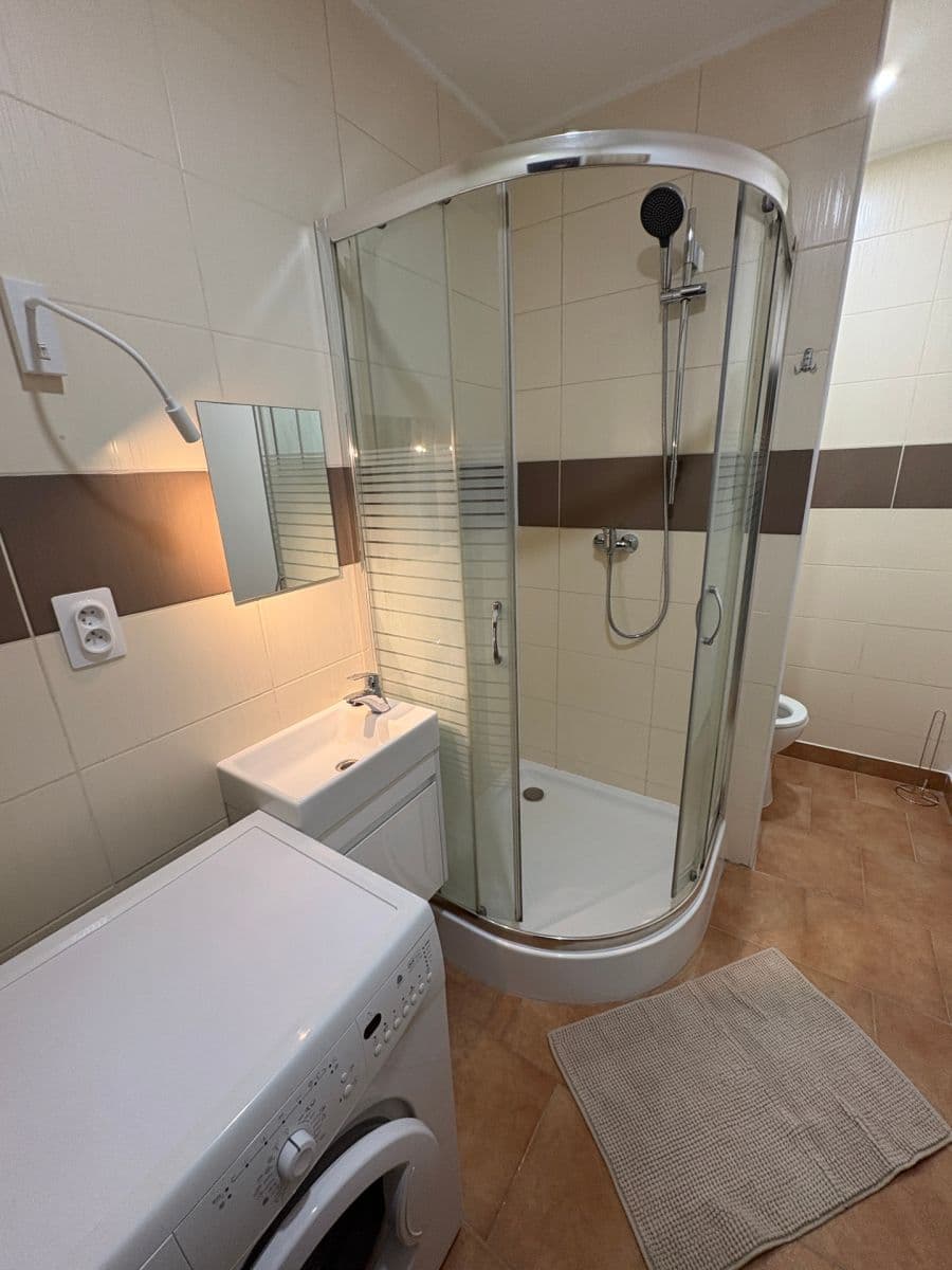 Pronájem bytu 2+kk 35 m², Murgašova, Praha, Praha Pronájem bytu 2+kk 35 m², Murgašova, Praha, Praha