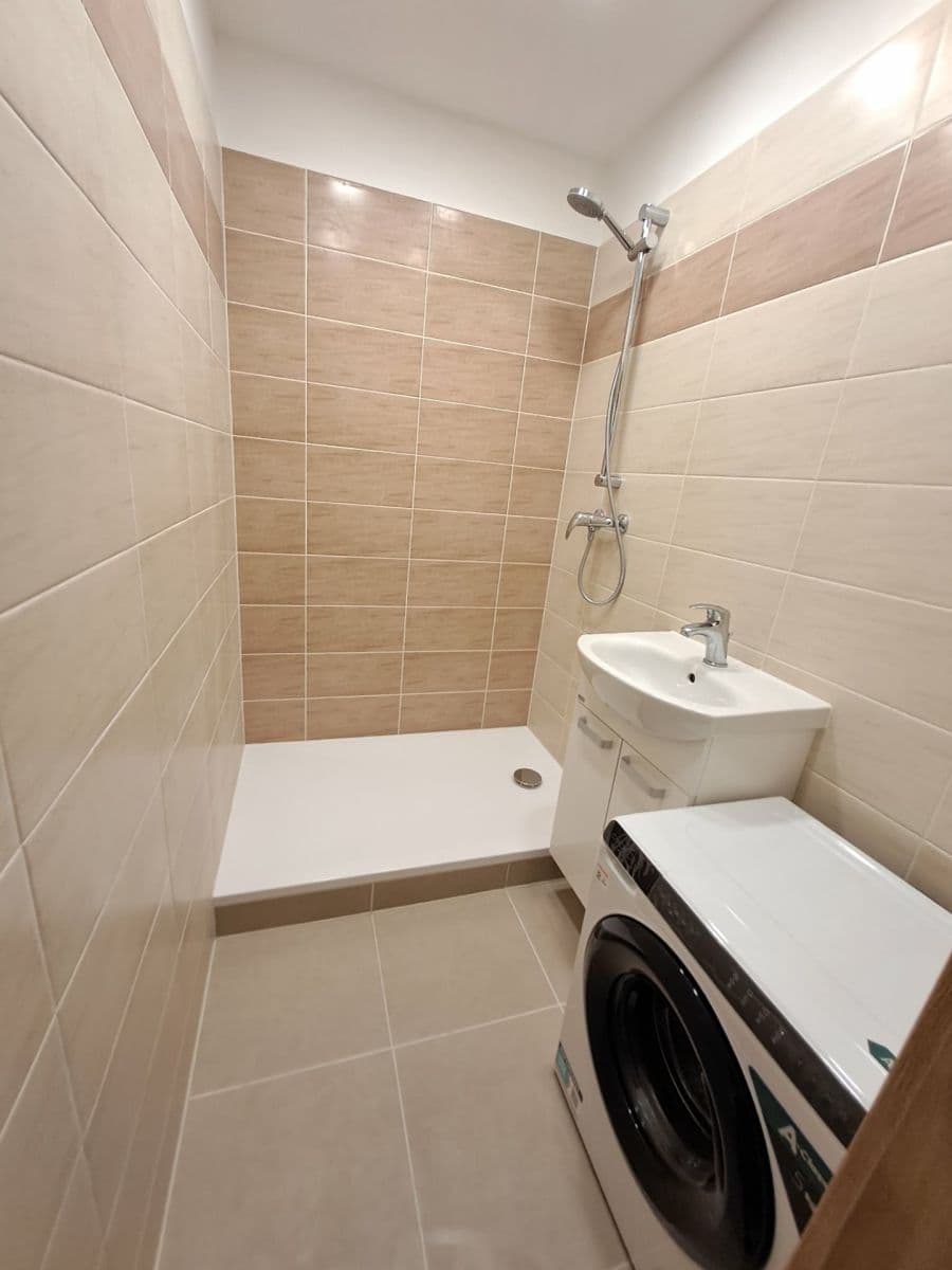 Pronájem bytu 2+kk 43 m², Rochovská, Praha, Praha Pronájem bytu 2+kk 43 m², Rochovská, Praha, Praha