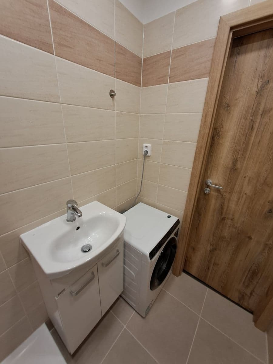 Pronájem bytu 2+kk 43 m², Rochovská, Praha, Praha Pronájem bytu 2+kk 43 m², Rochovská, Praha, Praha