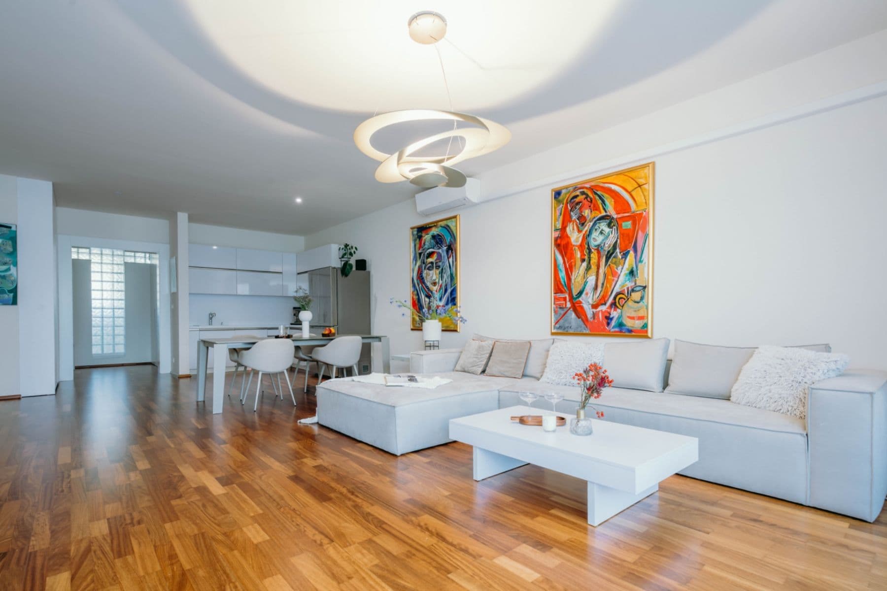 Prodej bytu 2+kk 125 m², K Železnej studienke, Bratislava - mestská časť Staré Mesto, Bratislavský kraj Prodej bytu 2+kk 125 m², K Železnej studienke, Bratislava - mestská časť Staré Mesto, Bratislavský kraj