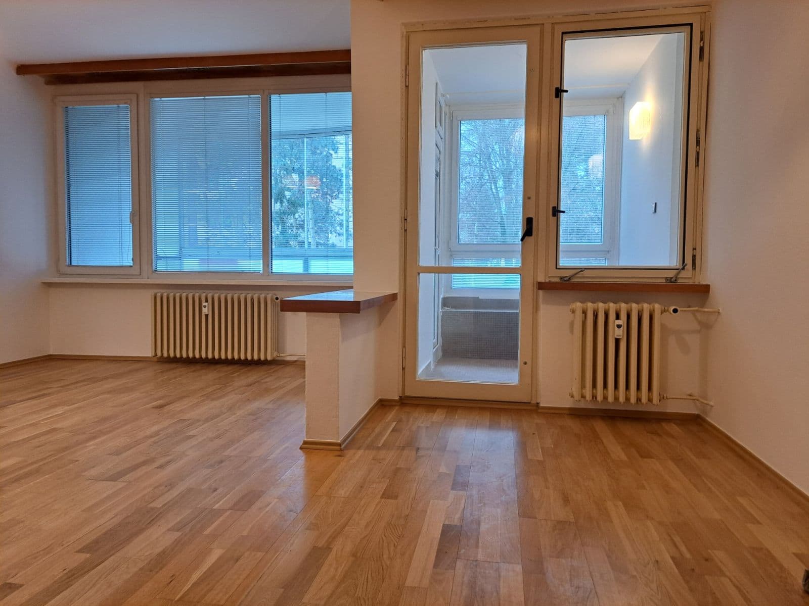 Pronájem bytu 1+1 50 m², Pod Zámečkem, Hradec Králové, Královéhradecký kraj Pronájem bytu 1+1 50 m², Pod Zámečkem, Hradec Králové, Královéhradecký kraj