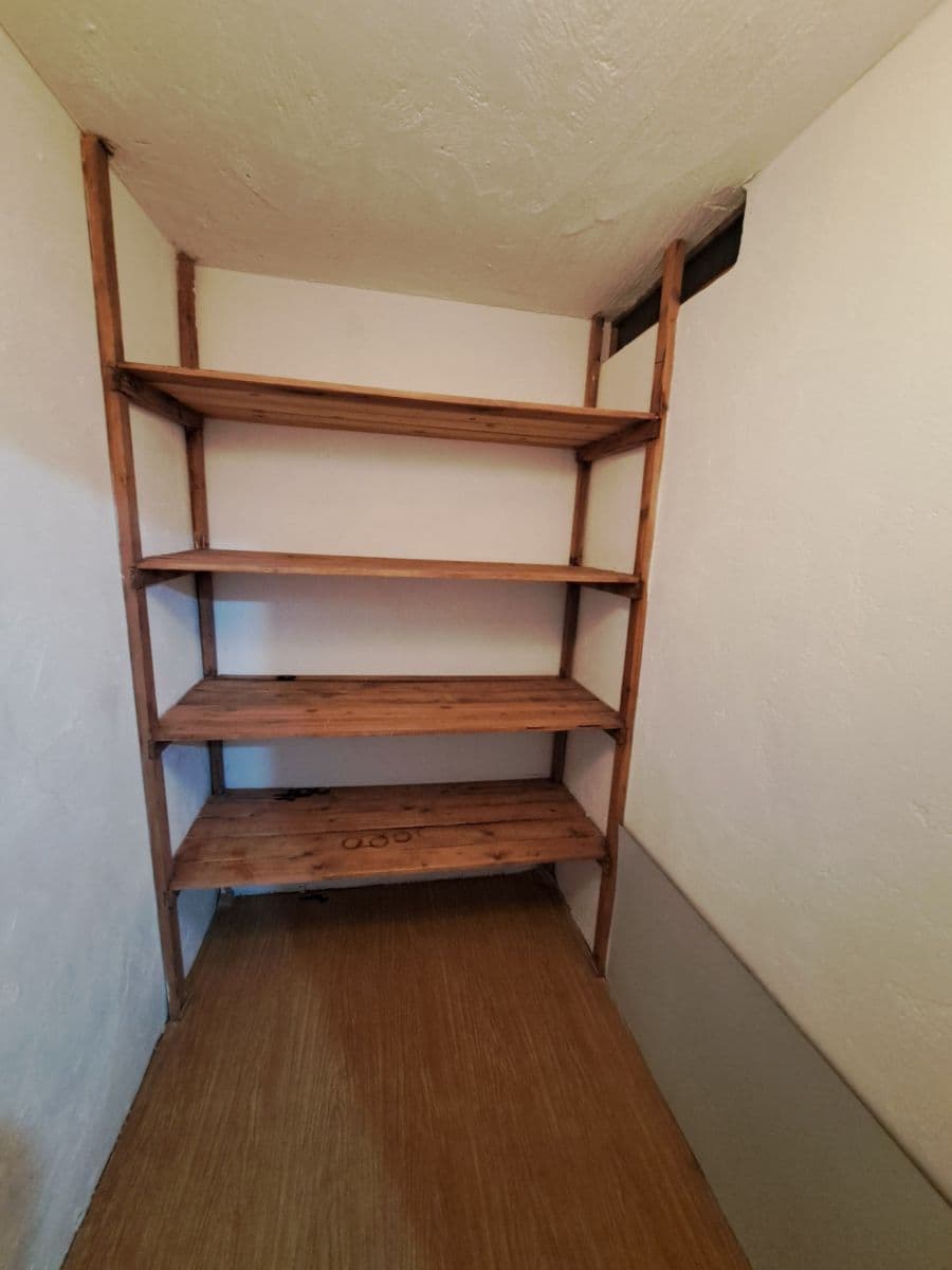 Pronájem bytu 1+1 50 m², Pod Zámečkem, Hradec Králové, Královéhradecký kraj Pronájem bytu 1+1 50 m², Pod Zámečkem, Hradec Králové, Královéhradecký kraj