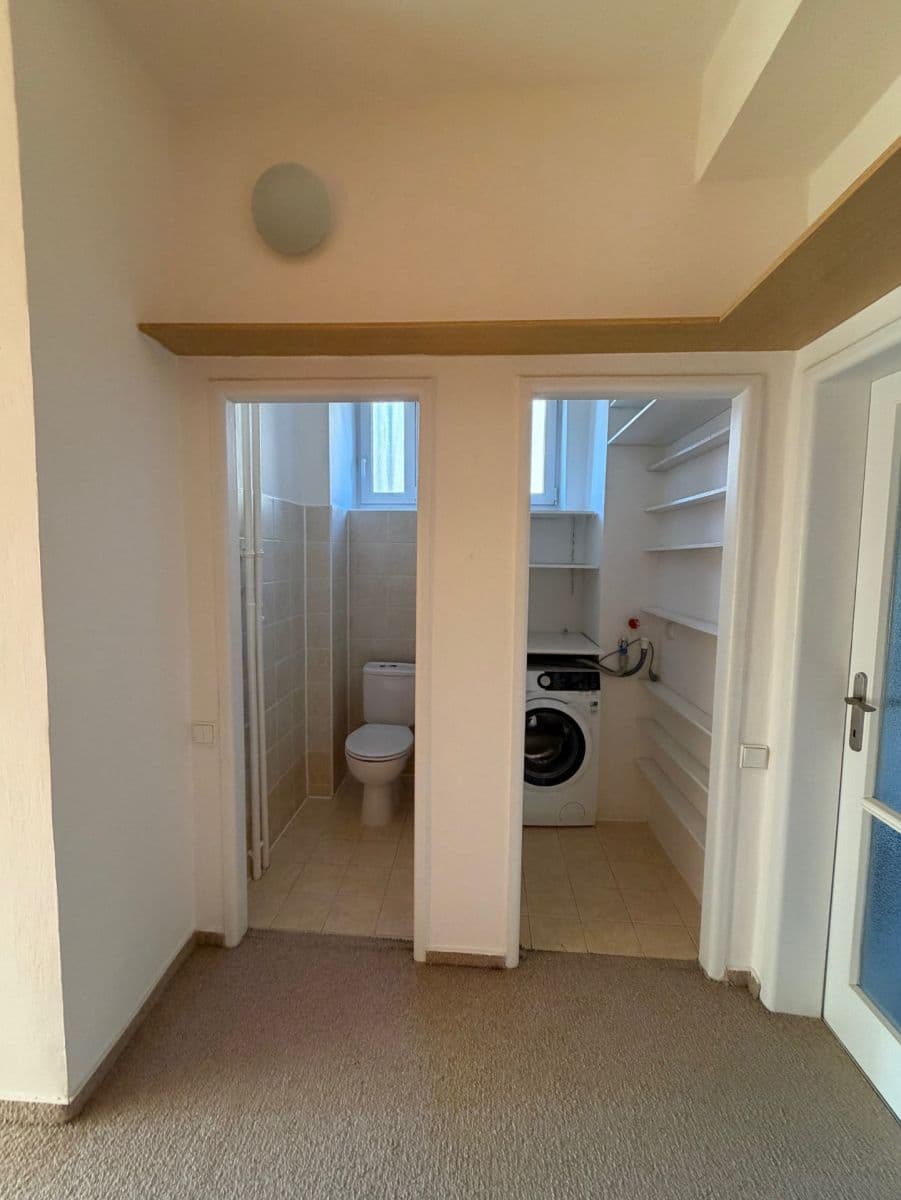 Pronájem bytu 3+1 94 m², Na Petynce, Praha, Praha Pronájem bytu 3+1 94 m², Na Petynce, Praha, Praha