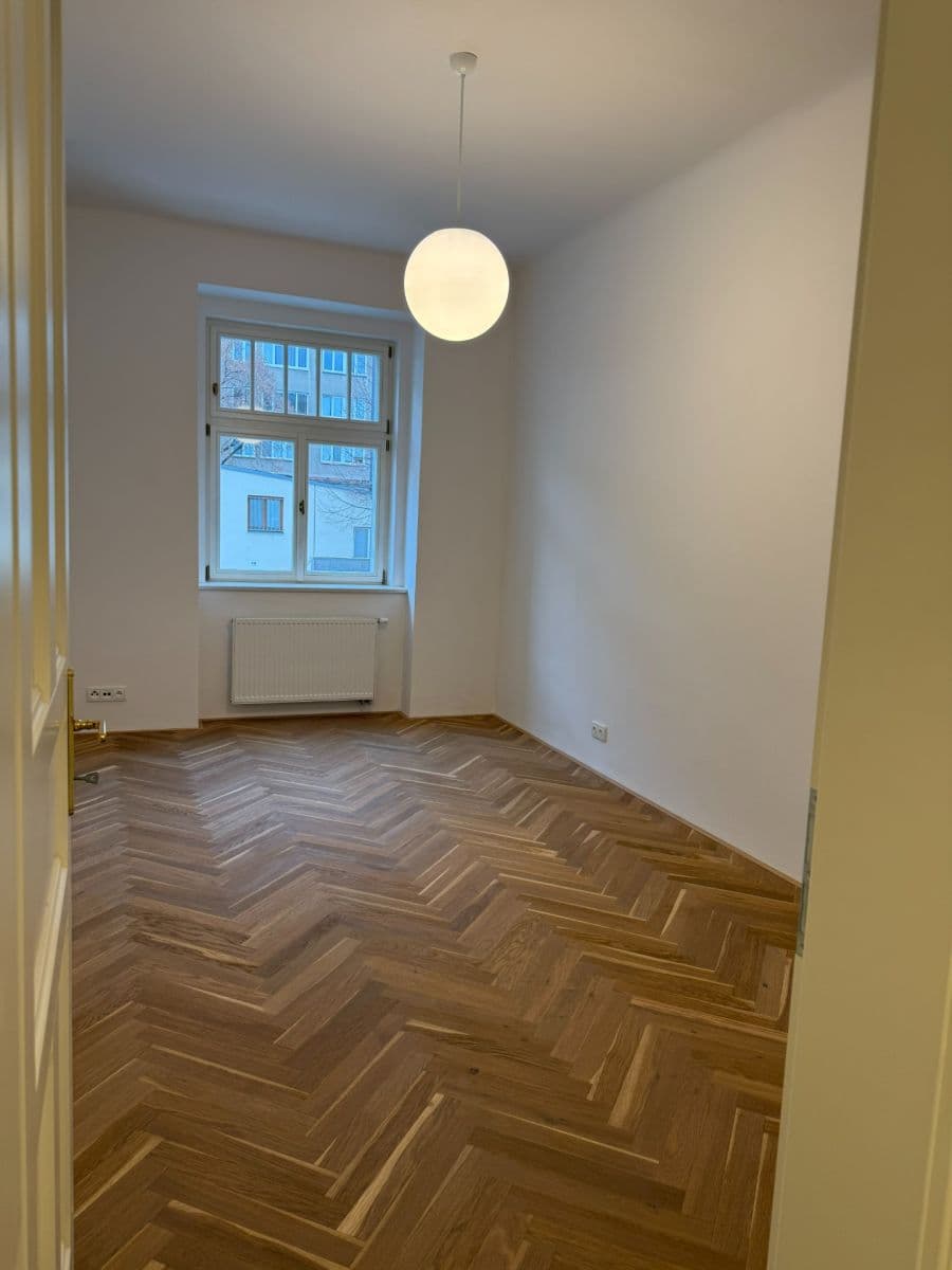 Pronájem bytu 3+kk 69 m², 28. pluku, Praha, Praha Pronájem bytu 3+kk 69 m², 28. pluku, Praha, Praha