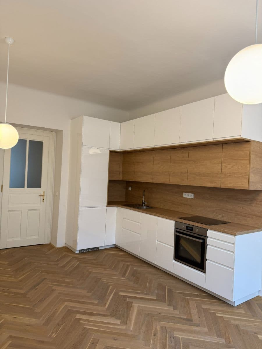 Pronájem bytu 3+kk 69 m², 28. pluku, Praha, Praha Pronájem bytu 3+kk 69 m², 28. pluku, Praha, Praha