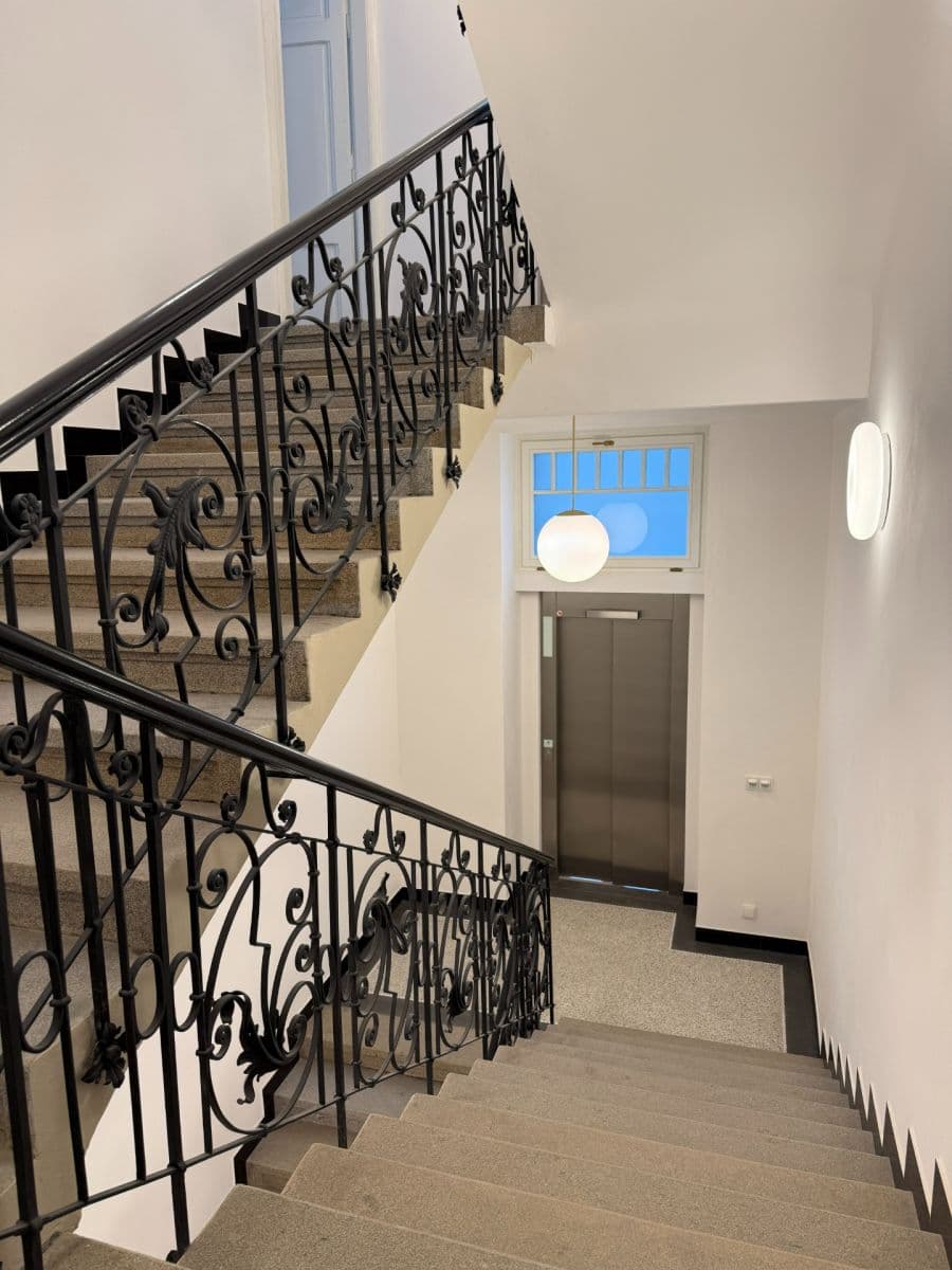 Pronájem bytu 3+kk 69 m², 28. pluku, Praha, Praha Pronájem bytu 3+kk 69 m², 28. pluku, Praha, Praha