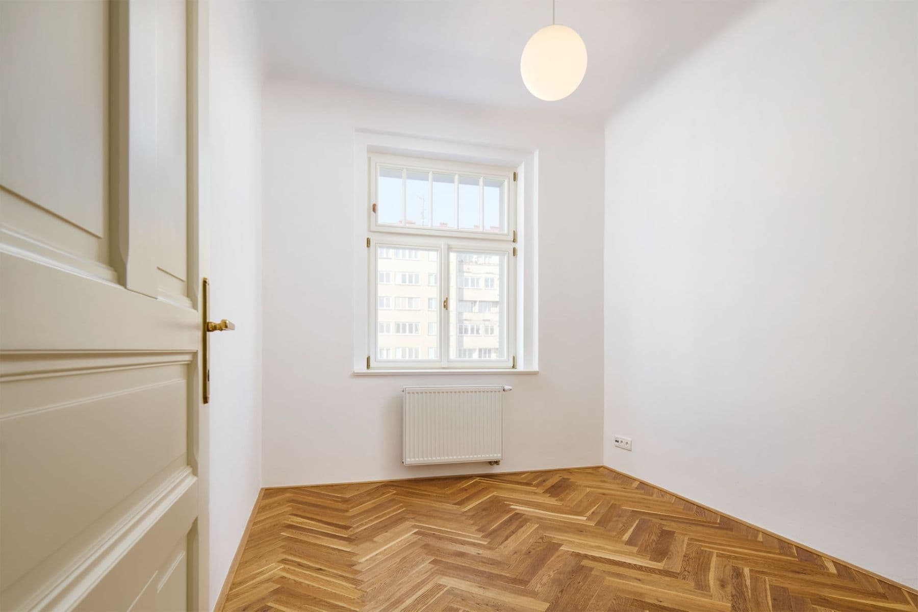 Pronájem bytu 3+kk 70 m², 28. pluku, Praha, Praha Pronájem bytu 3+kk 70 m², 28. pluku, Praha, Praha