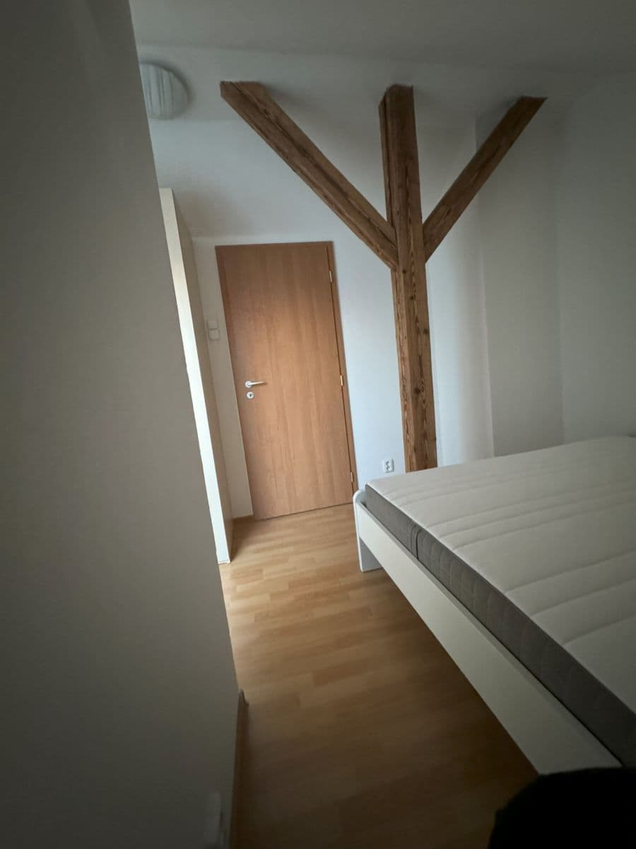 Pronájem bytu 2+1 56 m², Nádražní, Praha, Praha Pronájem bytu 2+1 56 m², Nádražní, Praha, Praha