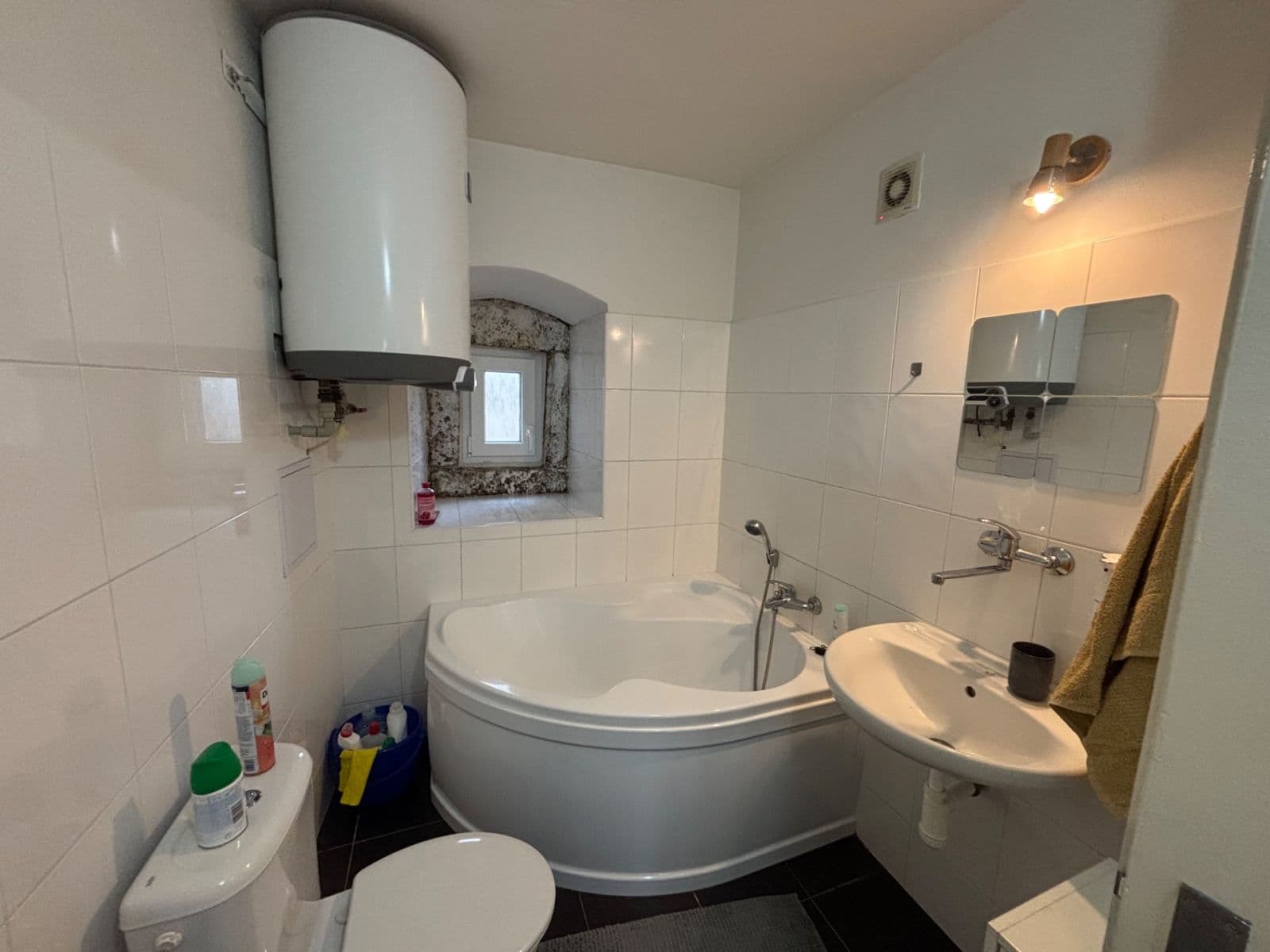 Prodej bytu 2+kk 50 m², Vocelova, Kutná Hora, Středočeský kraj Prodej bytu 2+kk 50 m², Vocelova, Kutná Hora, Středočeský kraj