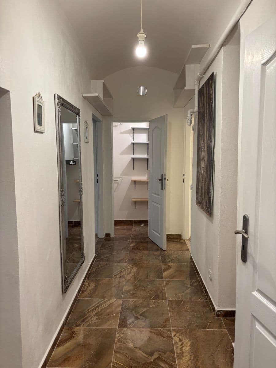 Prodej bytu 2+kk 57 m², Černomořská, Praha, Praha Prodej bytu 2+kk 57 m², Černomořská, Praha, Praha