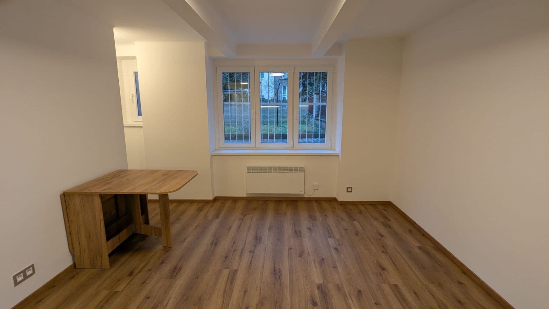 Pronájem bytu 1+kk 25 m², Pivovarnická, Praha, Praha Pronájem bytu 1+kk 25 m², Pivovarnická, Praha, Praha