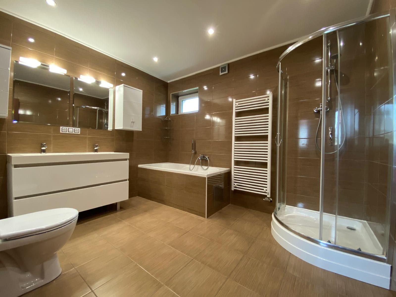 Pronájem domu 157 m², pozemek 500 m², Klučov, Středočeský kraj Pronájem domu 157 m², pozemek 500 m², Klučov, Středočeský kraj