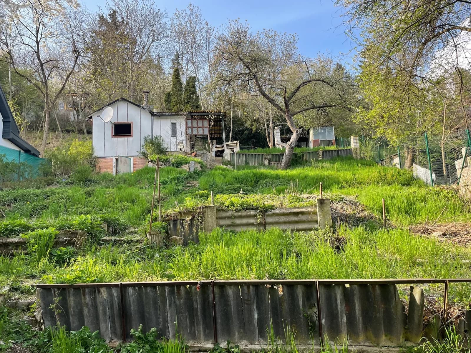 Prodej pozemku 652 m², Višňovka, Praha, Praha Prodej pozemku 652 m², Višňovka, Praha, Praha