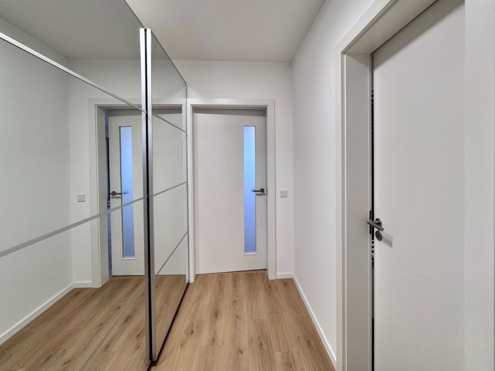 Pronájem bytu 1+kk 38 m², Tupolevova, Praha, Praha Pronájem bytu 1+kk 38 m², Tupolevova, Praha, Praha