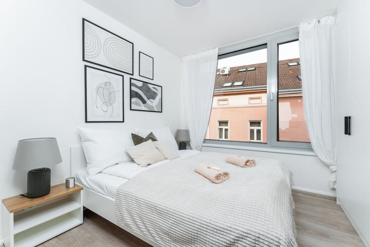 Pronájem bytu 35 m², Plzeňská, Praha, Praha Pronájem bytu 35 m², Plzeňská, Praha, Praha