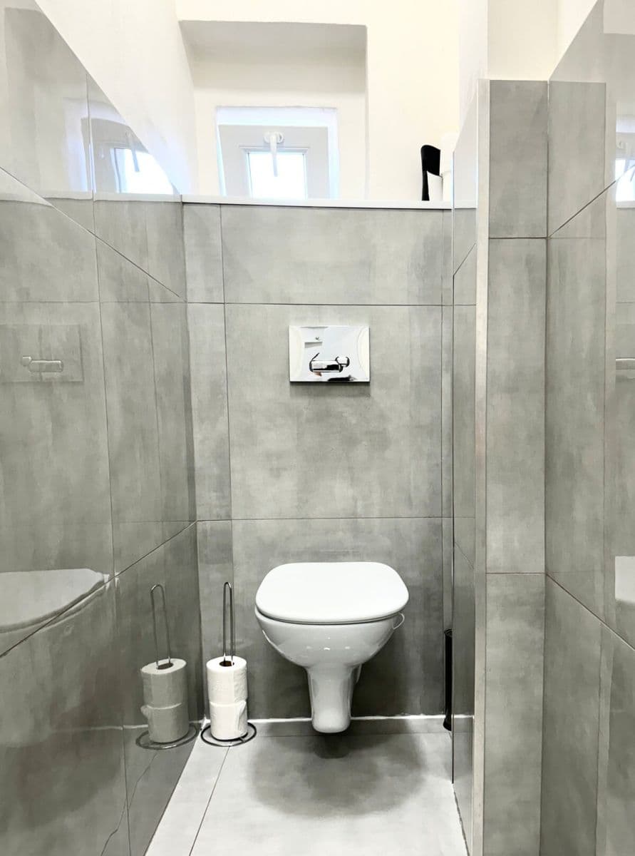 Pronájem bytu 70 m², Dvacátého Osmého Pluku, Praha, Praha Pronájem bytu 70 m², Dvacátého Osmého Pluku, Praha, Praha