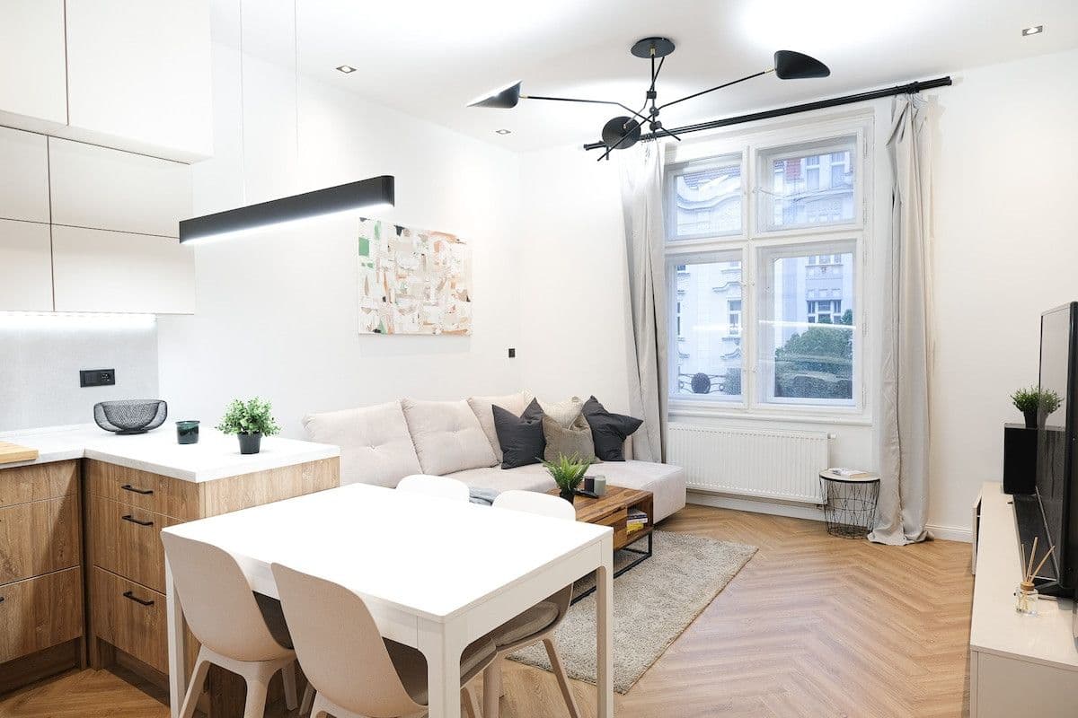 Pronájem bytu 60 m², Moskevská, Praha, Praha Pronájem bytu 60 m², Moskevská, Praha, Praha