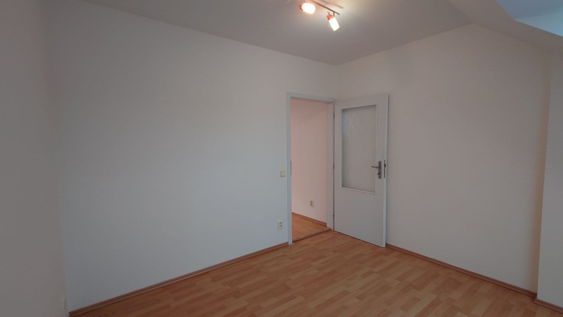 Pronájem bytu 3+1 61 m², Rybářská, Nymburk, Středočeský kraj Pronájem bytu 3+1 61 m², Rybářská, Nymburk, Středočeský kraj