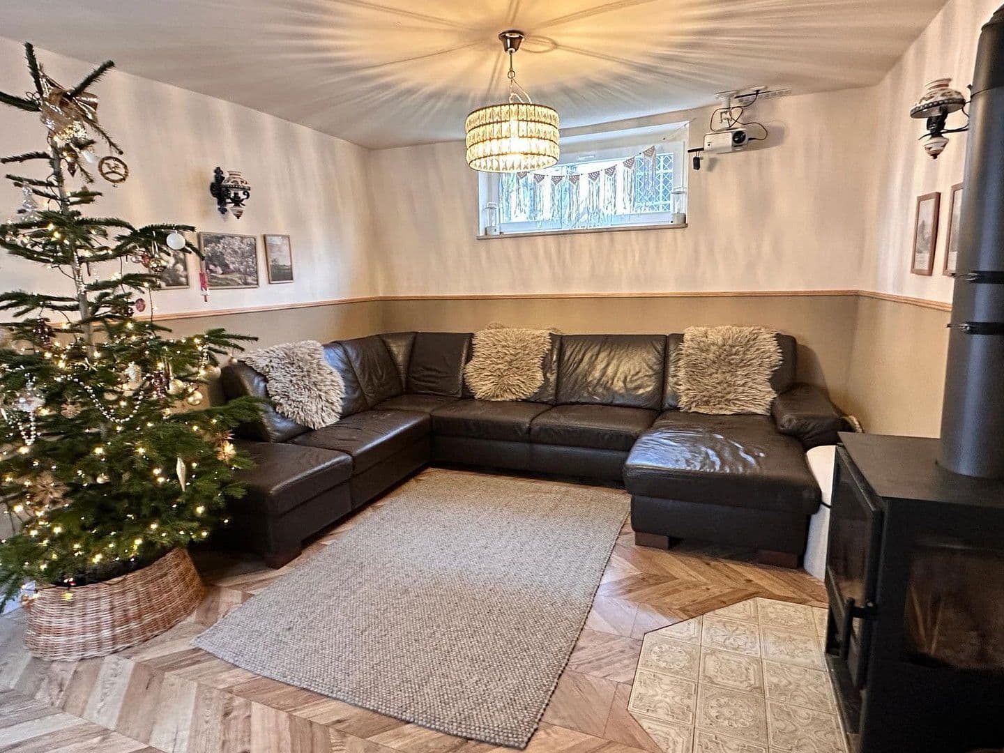 Prodej domu 176 m², pozemek 740 m², Kirchgasse, 4, Freisbach, Porýní-Falc Prodej domu 176 m², pozemek 740 m², Kirchgasse, 4, Freisbach, Porýní-Falc