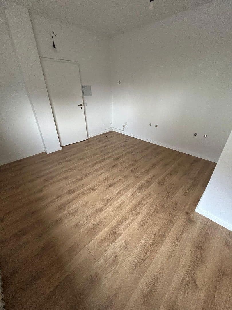 Pronájem bytu 4+kk 105 m², Brakerstr. 17, Bielefeld, Severní Porýní-Vestfálsko Pronájem bytu 4+kk 105 m², Brakerstr. 17, Bielefeld, Severní Porýní-Vestfálsko