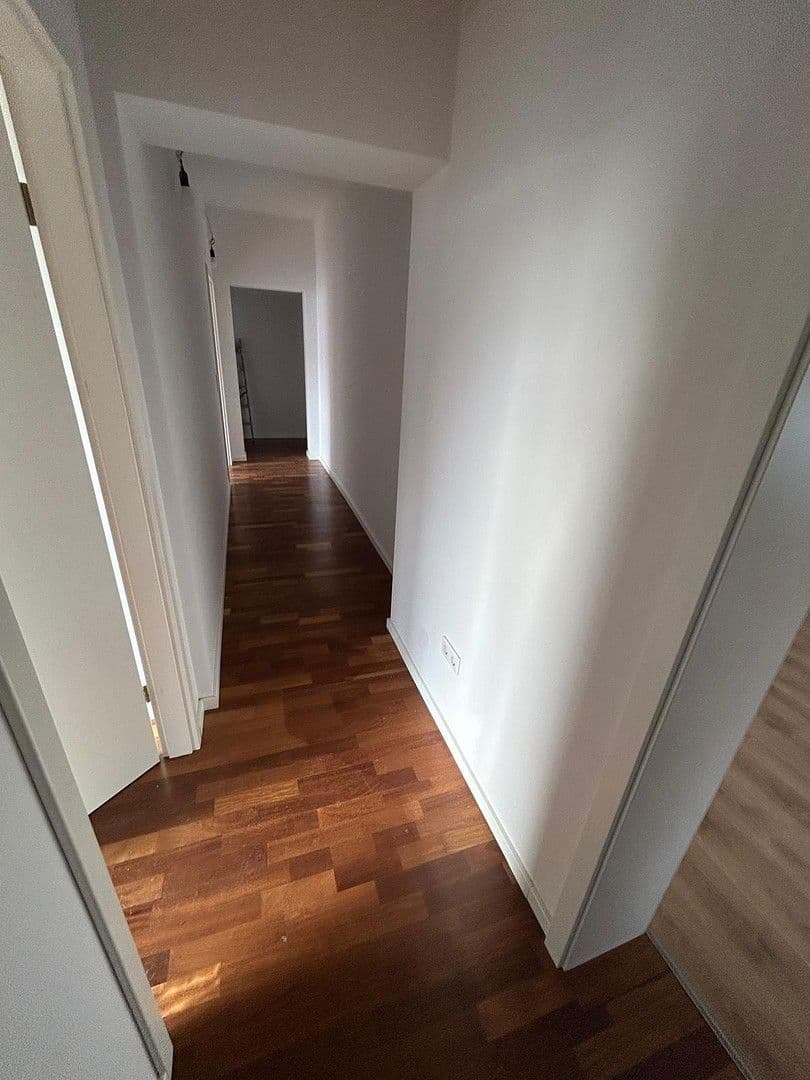 Pronájem bytu 4+kk 105 m², Brakerstr. 17, Bielefeld, Severní Porýní-Vestfálsko Pronájem bytu 4+kk 105 m², Brakerstr. 17, Bielefeld, Severní Porýní-Vestfálsko