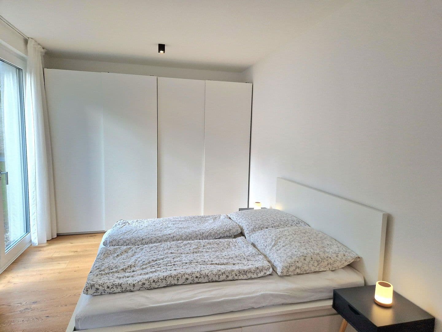 Pronájem bytu 2+1 56 m², Kurfürstenstr. 12, Berlin, Berlín Pronájem bytu 2+1 56 m², Kurfürstenstr. 12, Berlin, Berlín