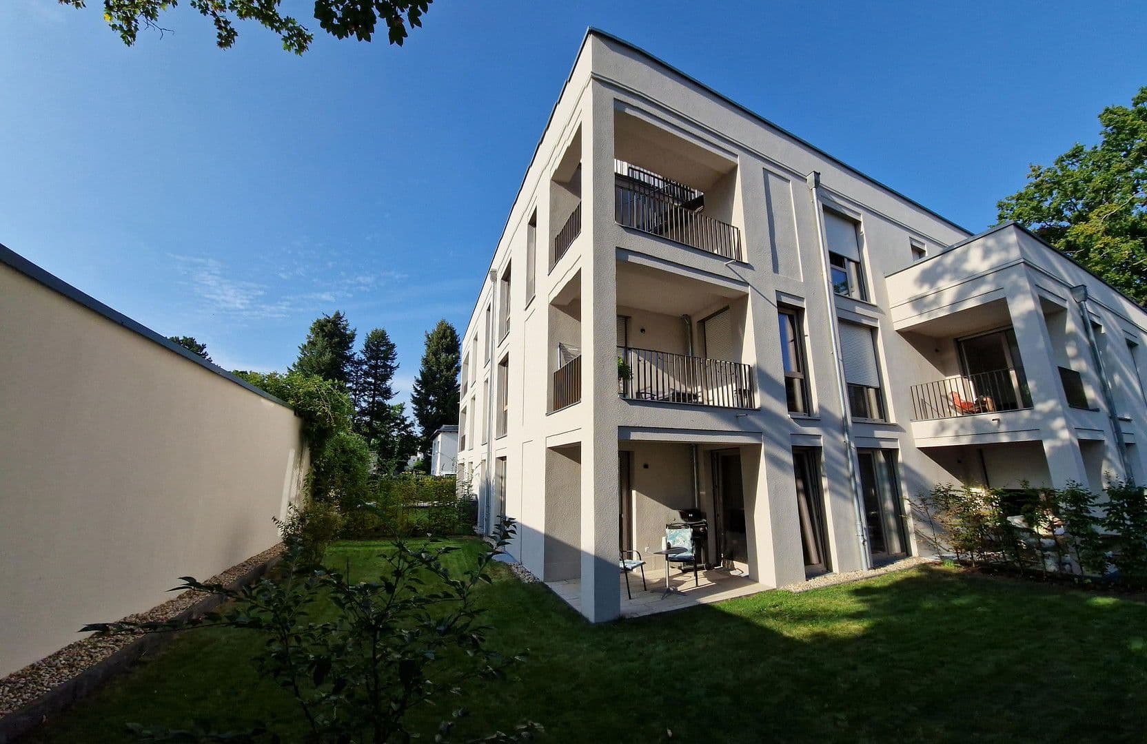 Pronájem bytu 2+1 56 m², Kurfürstenstr. 12, Berlin, Berlín Pronájem bytu 2+1 56 m², Kurfürstenstr. 12, Berlin, Berlín