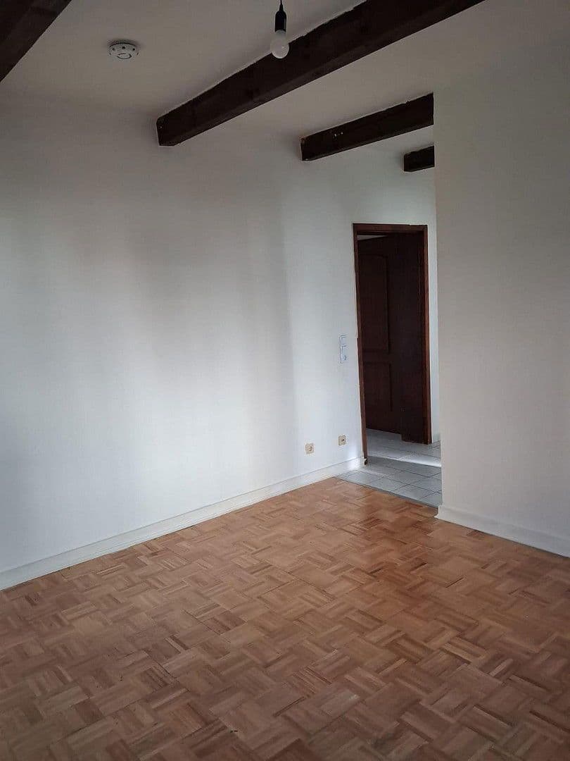 Pronájem bytu 2+1 44 m², Kölner Straße 137, Leverkusen, Severní Porýní-Vestfálsko Pronájem bytu 2+1 44 m², Kölner Straße 137, Leverkusen, Severní Porýní-Vestfálsko