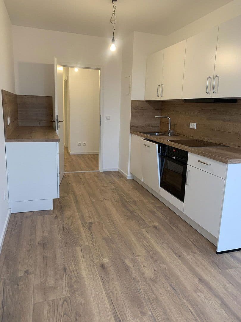 Pronájem bytu 2+1 69 m², Feldbergstr. 12, Heusenstamm, Hessen Pronájem bytu 2+1 69 m², Feldbergstr. 12, Heusenstamm, Hessen