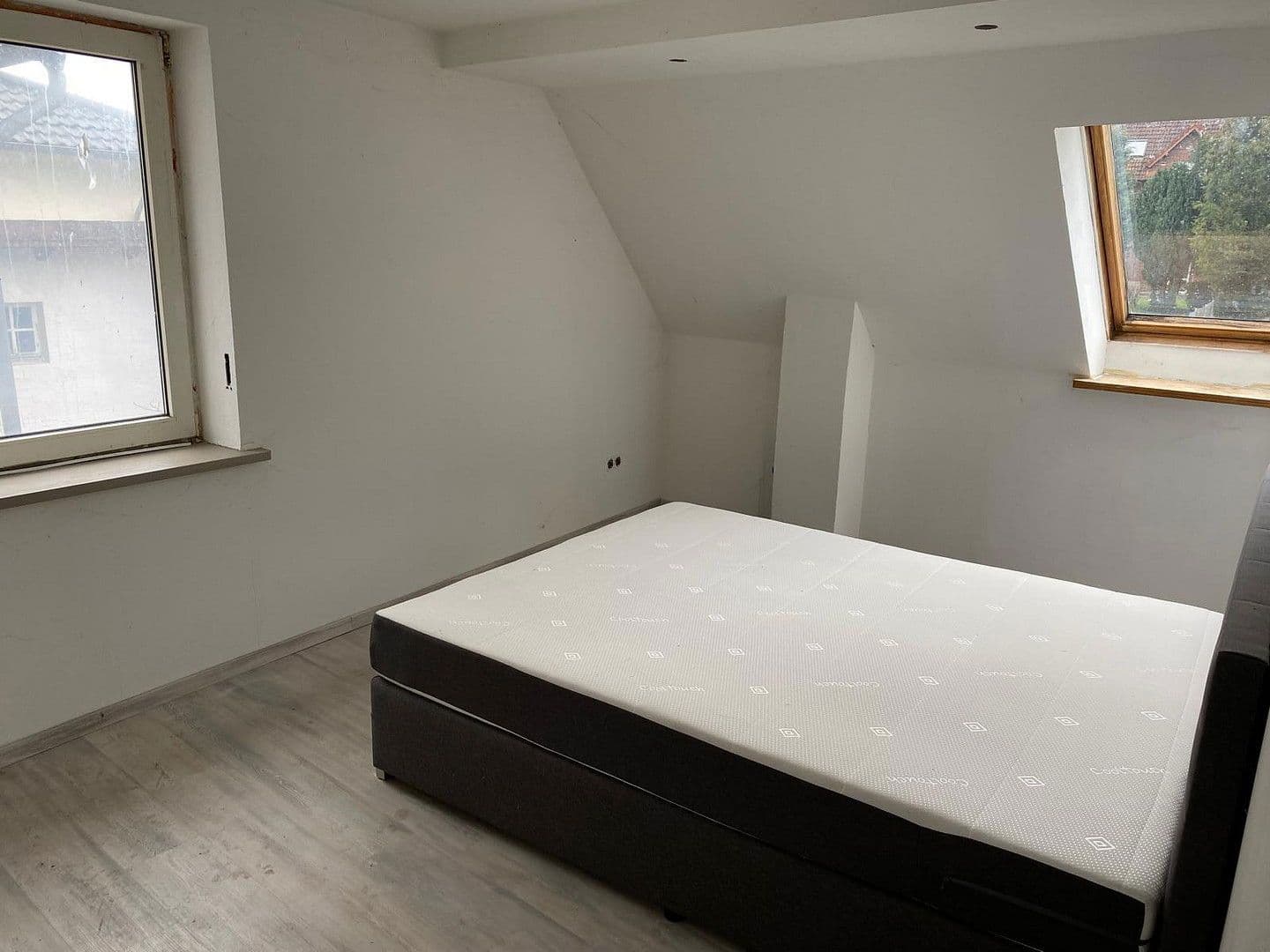 Prodej domu 91 m², pozemek 469 m², Hospitalstr. 8 A, Steinheim, Severní Porýní-Vestfálsko Prodej domu 91 m², pozemek 469 m², Hospitalstr. 8 A, Steinheim, Severní Porýní-Vestfálsko