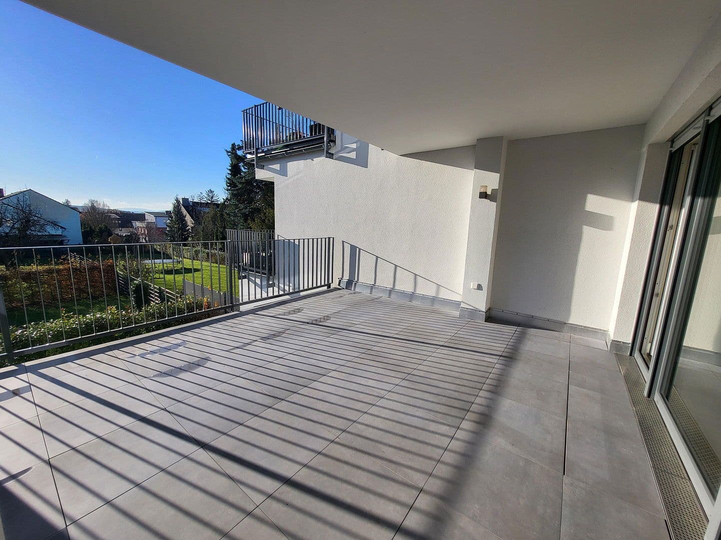 Pronájem bytu 4+1 136 m², Kehrstraße 8b, Göttingen, Dolní Sasko Pronájem bytu 4+1 136 m², Kehrstraße 8b, Göttingen, Dolní Sasko