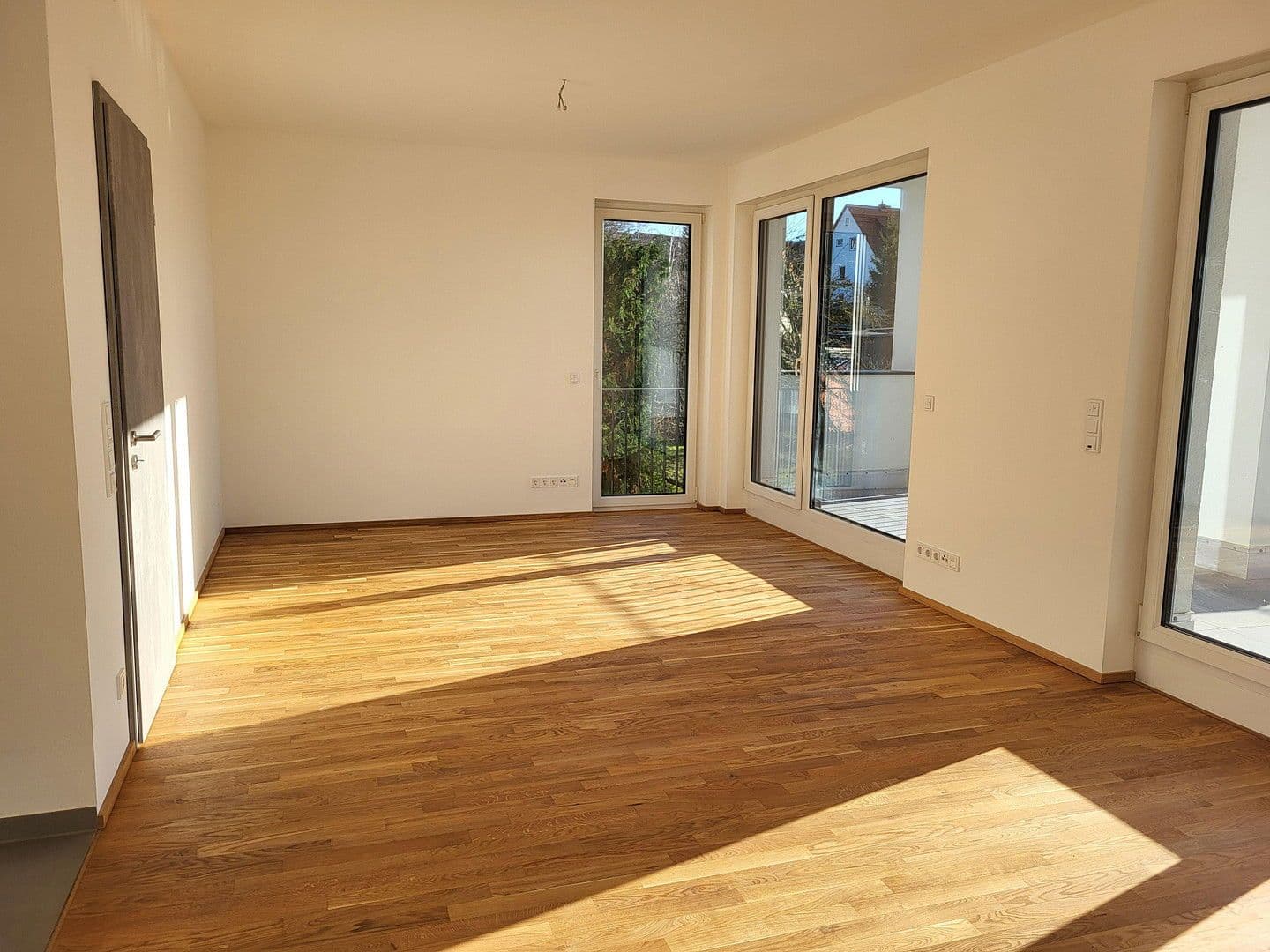 Pronájem bytu 4+1 136 m², Kehrstraße 8b, Göttingen, Dolní Sasko Pronájem bytu 4+1 136 m², Kehrstraße 8b, Göttingen, Dolní Sasko