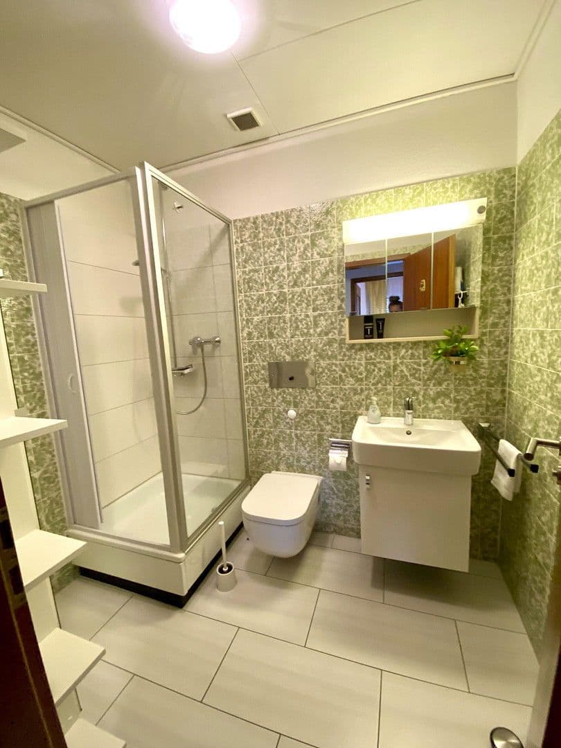 Prodej domu 205 m², pozemek 560 m², Haselweg 3, Jestetten, Bádensko-Württembersko Prodej domu 205 m², pozemek 560 m², Haselweg 3, Jestetten, Bádensko-Württembersko